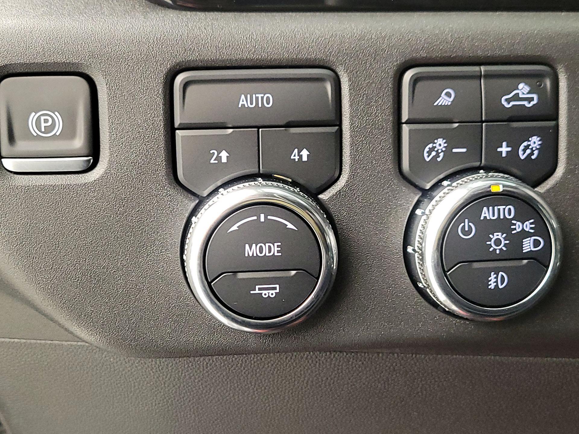 Thumbnail: 2025 GMC Sierra 1500 - 13