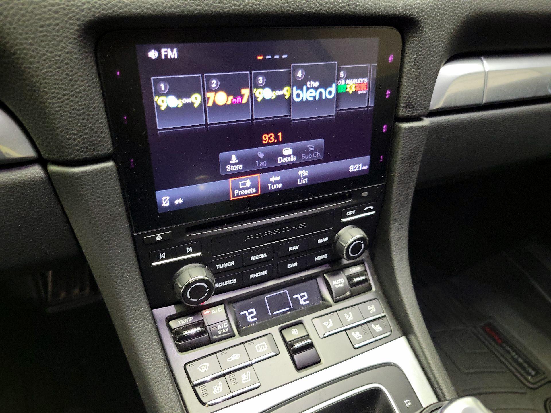 Thumbnail: 2018 Porsche 718 Cayman - 16