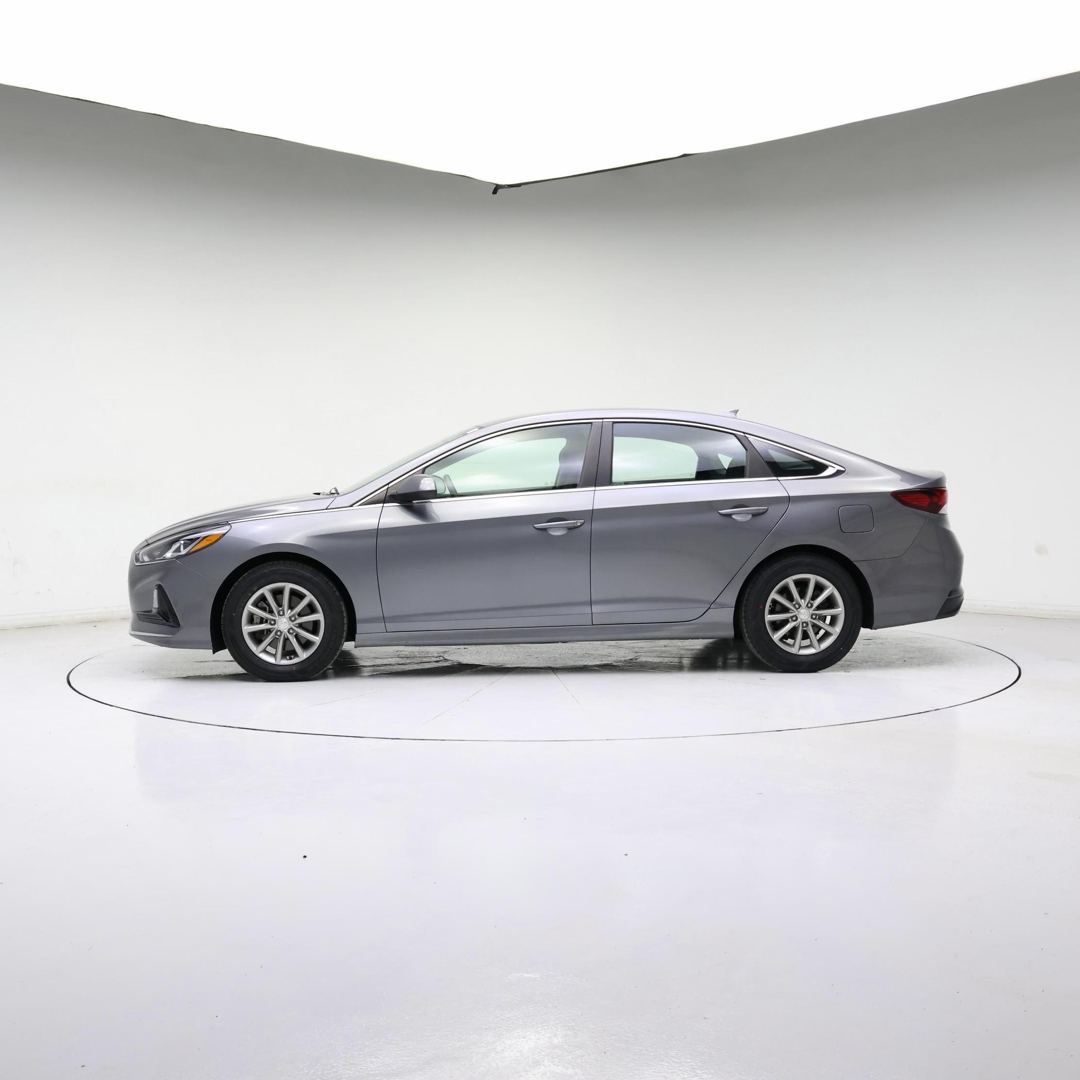 Thumbnail: 2018 Hyundai Sonata - 3