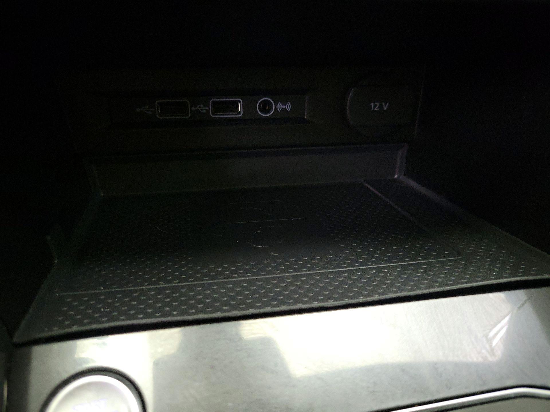 Thumbnail: 2020 Volkswagen Tiguan - 19