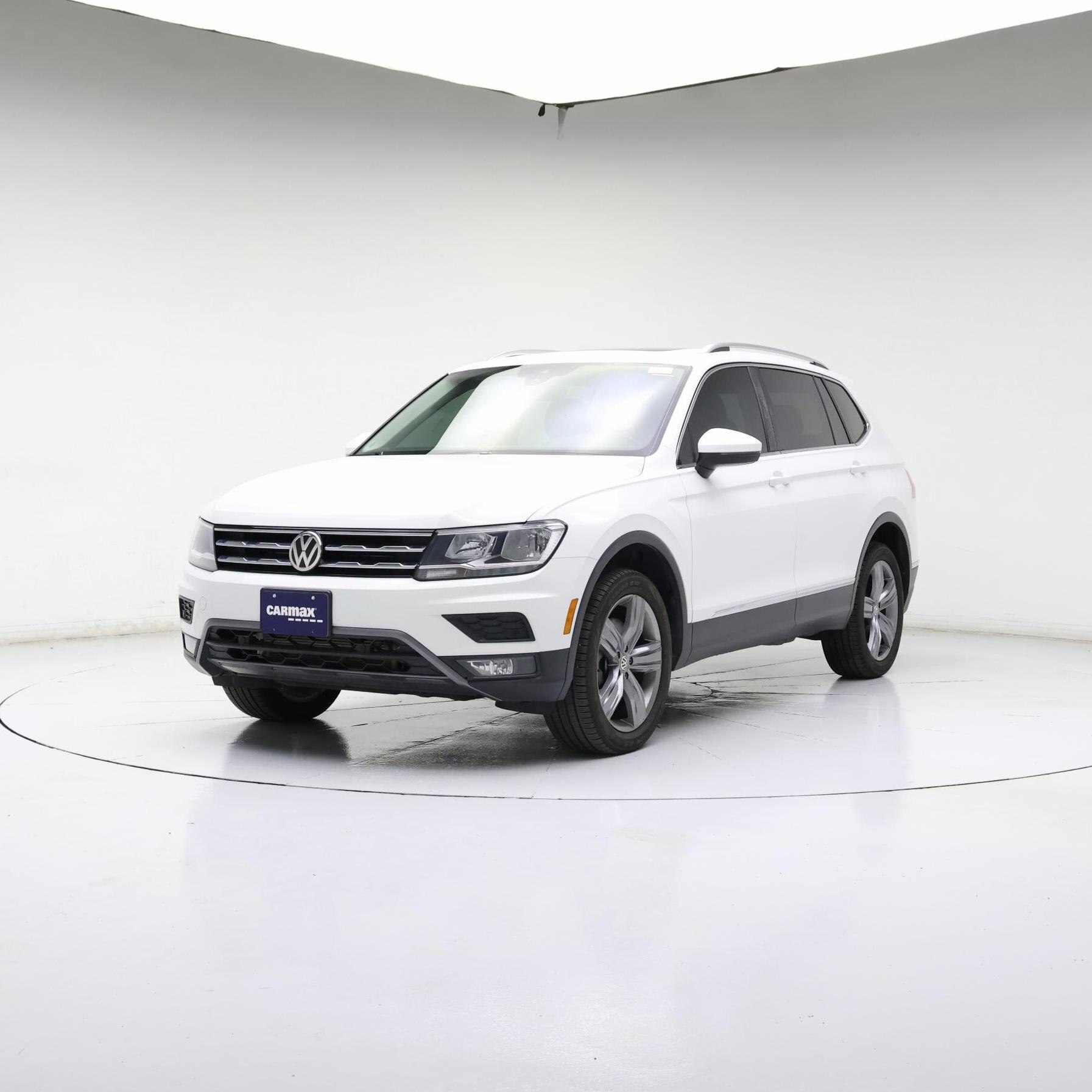 Thumbnail: 2020 Volkswagen Tiguan - 4