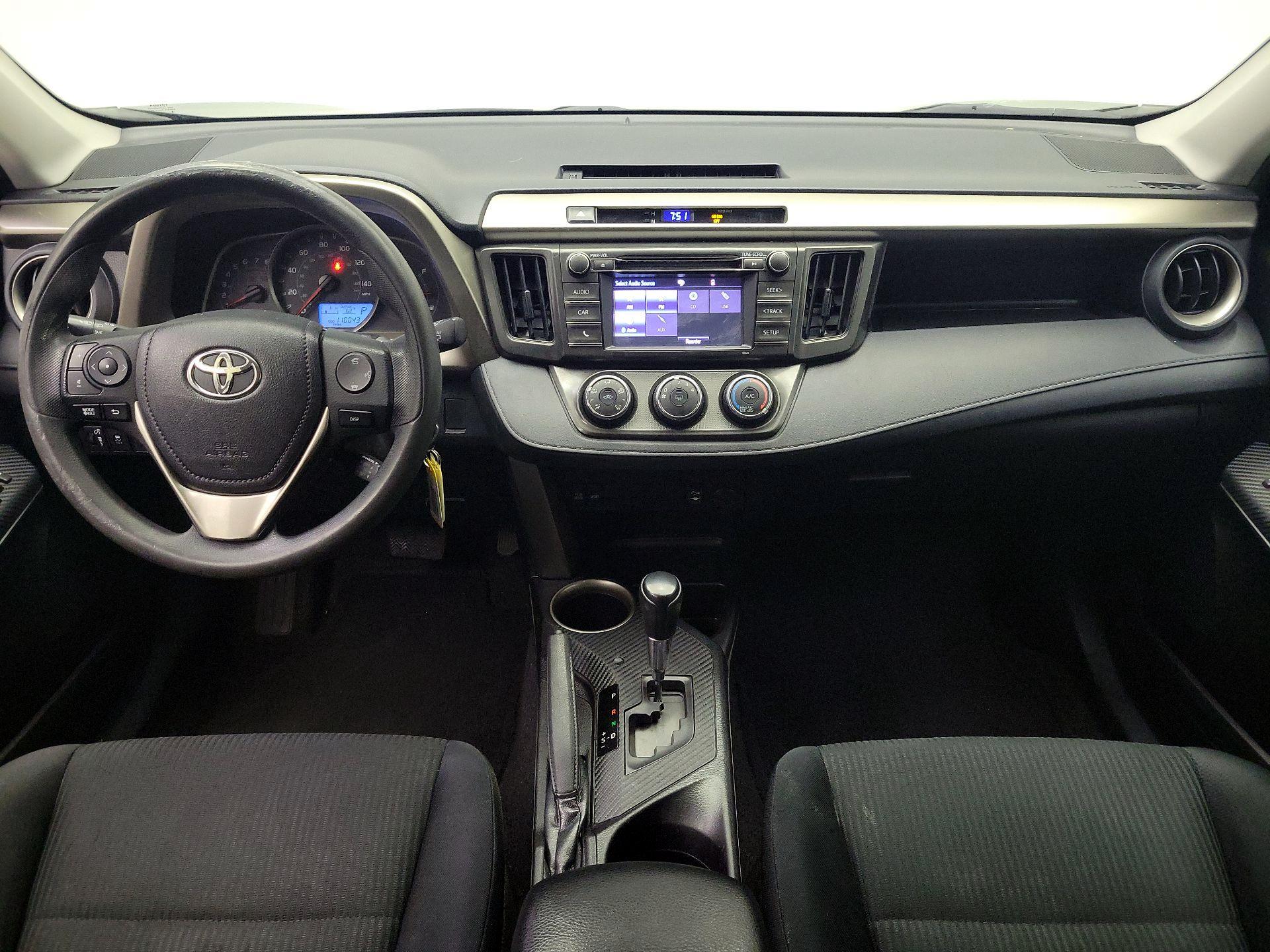 Thumbnail: 2015 Toyota RAV4 - 9