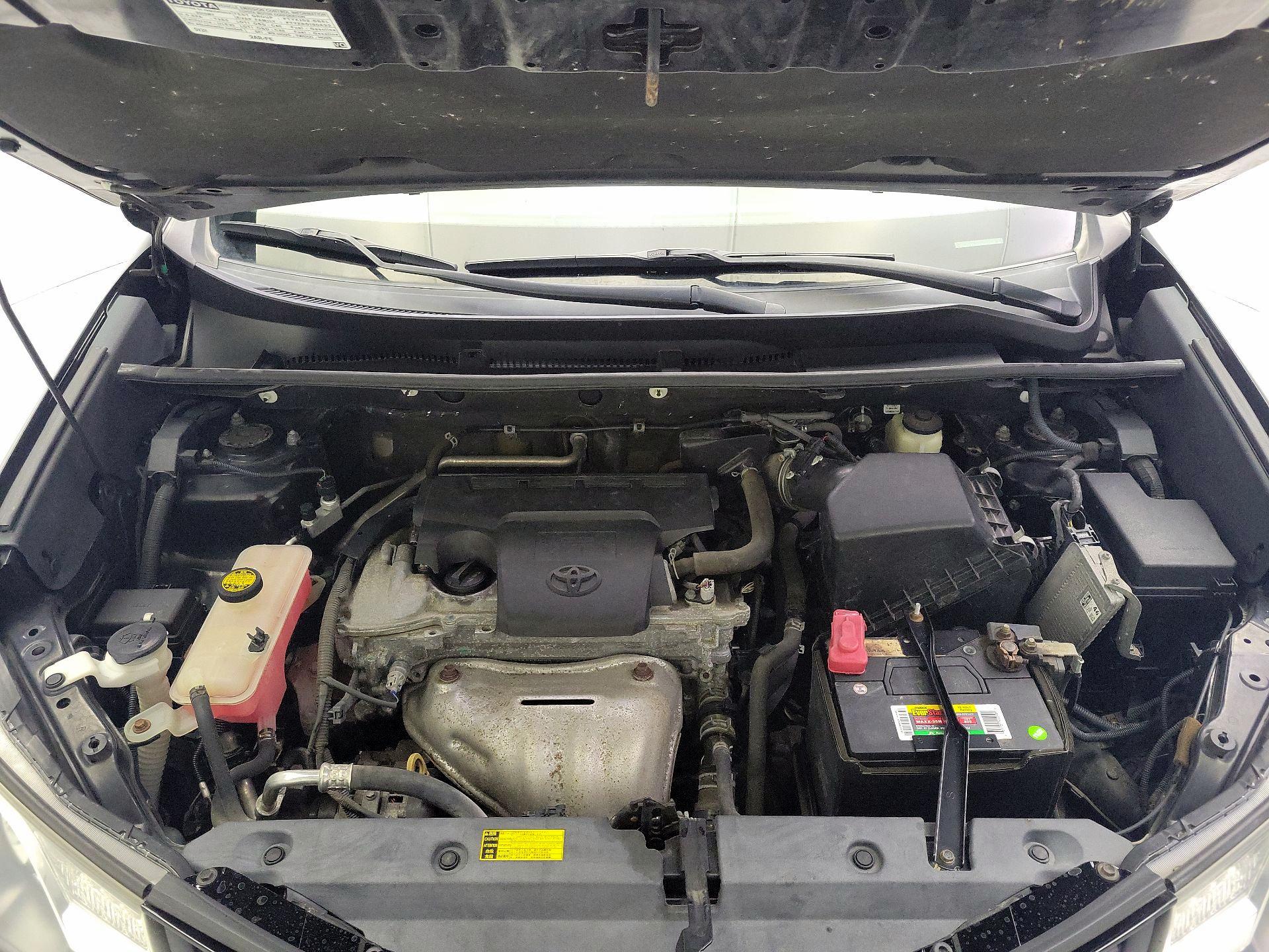 Thumbnail: 2015 Toyota RAV4 - 20