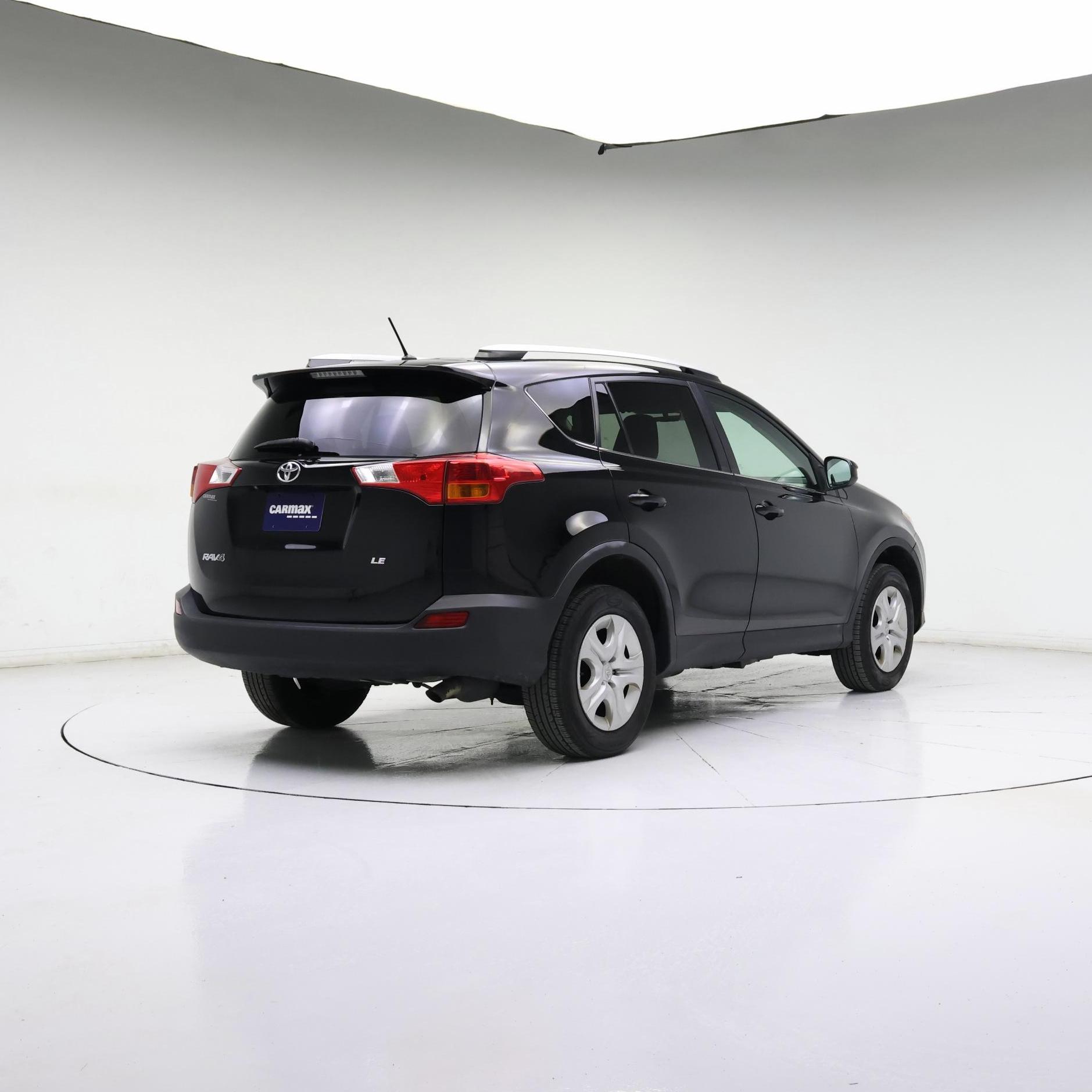 Thumbnail: 2015 Toyota RAV4 - 8