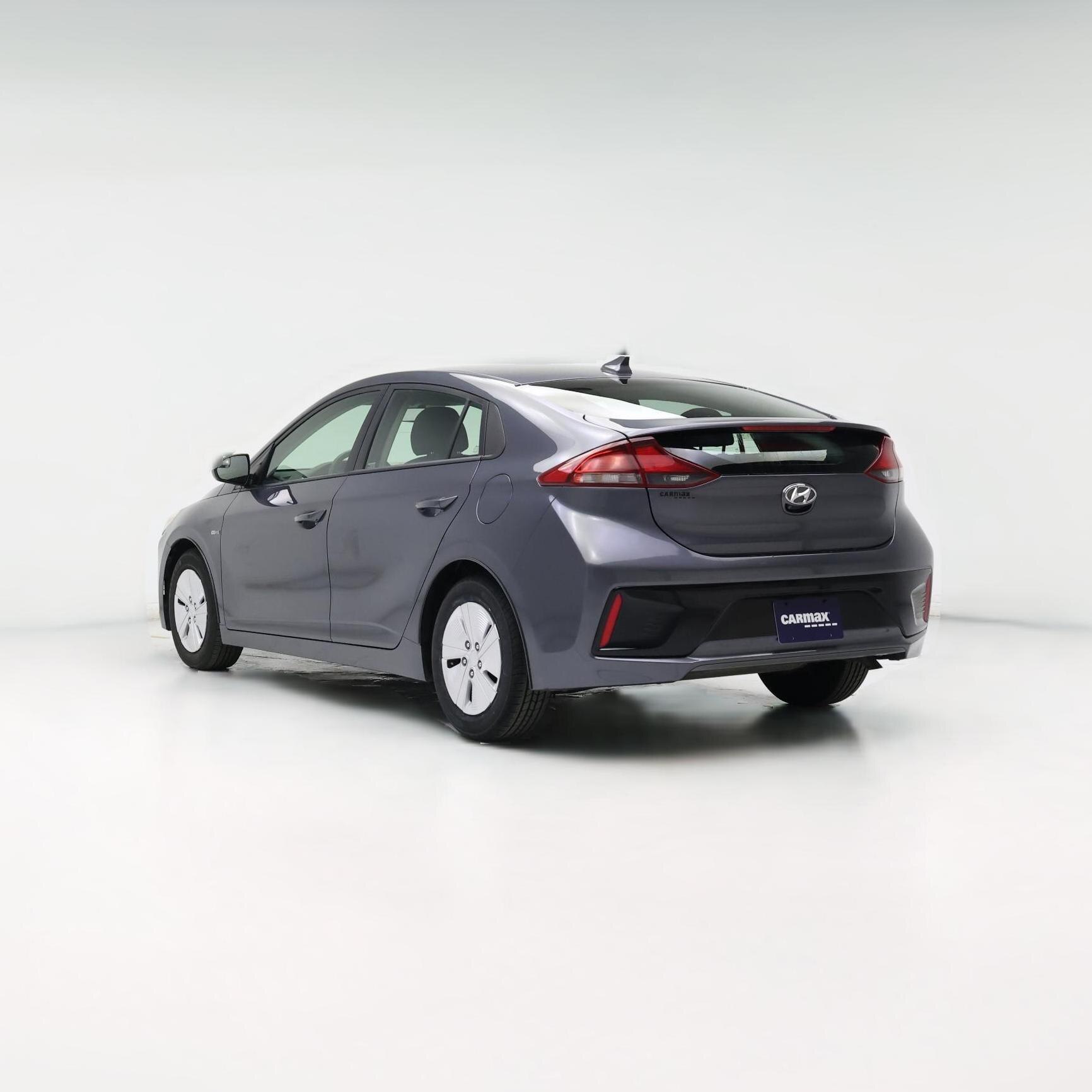 Thumbnail: 2018 Hyundai Ioniq - 1