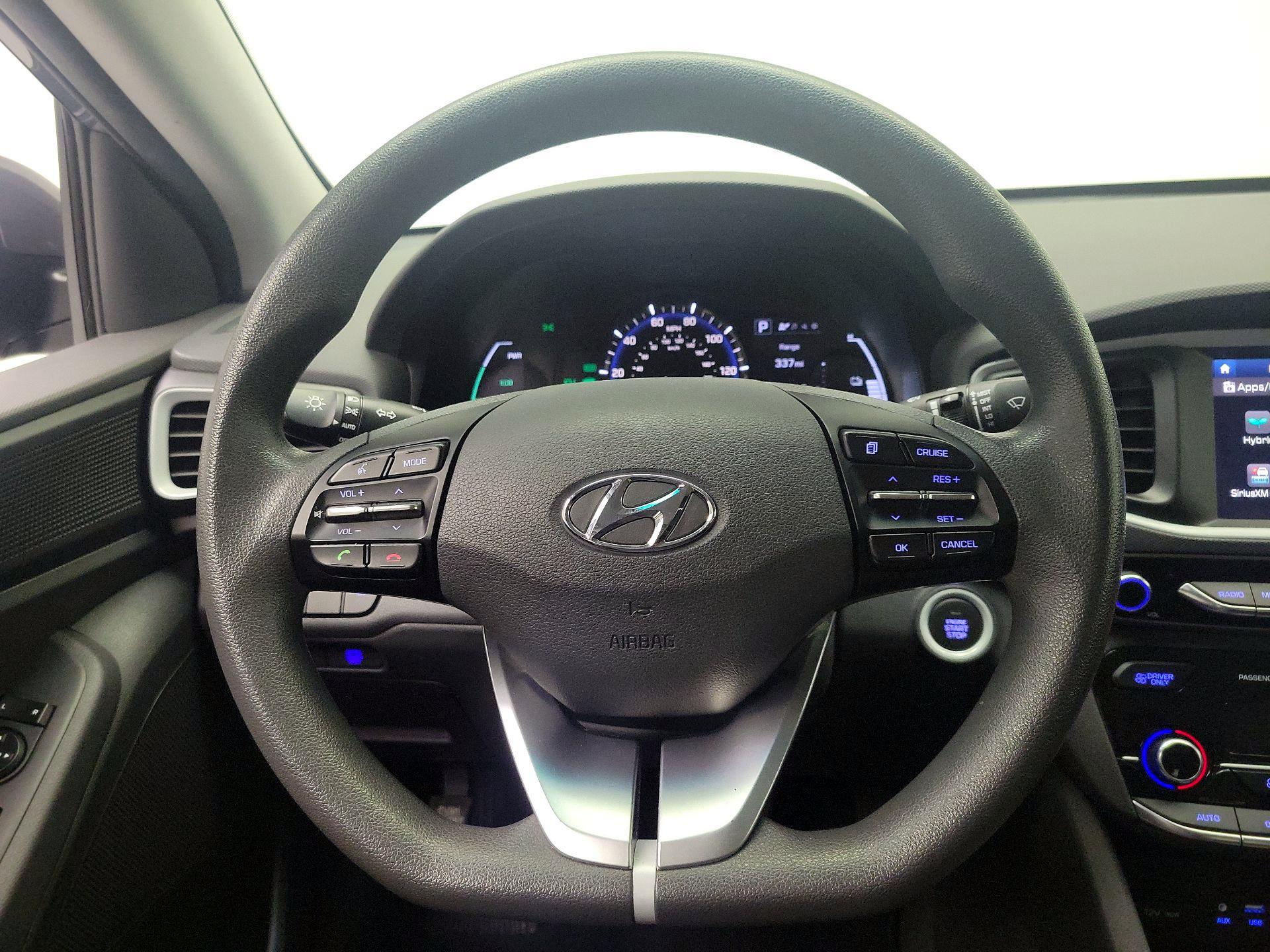 Thumbnail: 2018 Hyundai Ioniq - 10