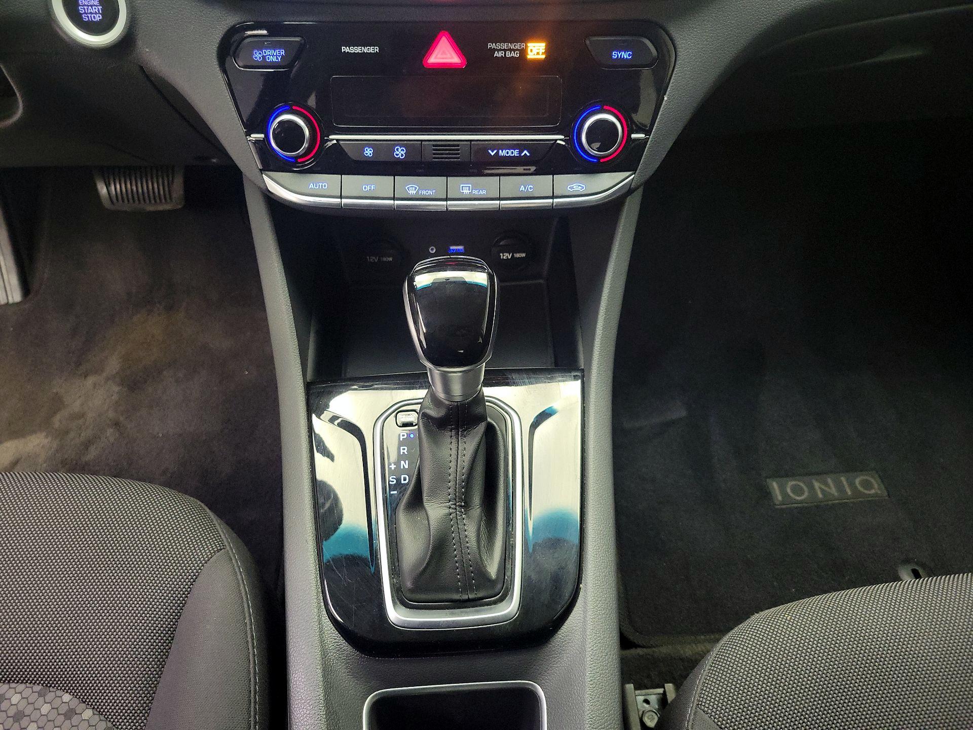 Thumbnail: 2018 Hyundai Ioniq - 17