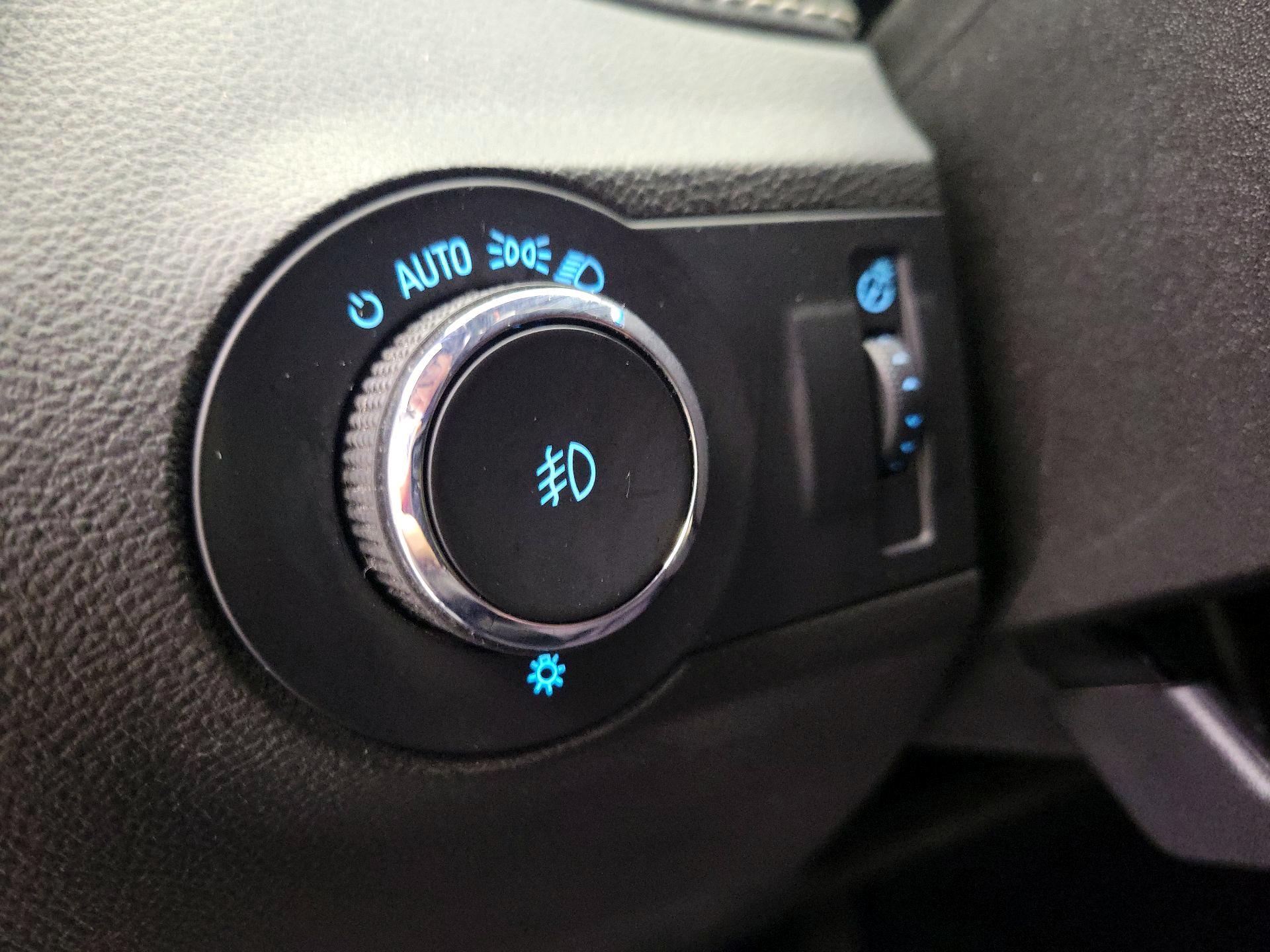 Thumbnail: 2014 Chevrolet Camaro - 13