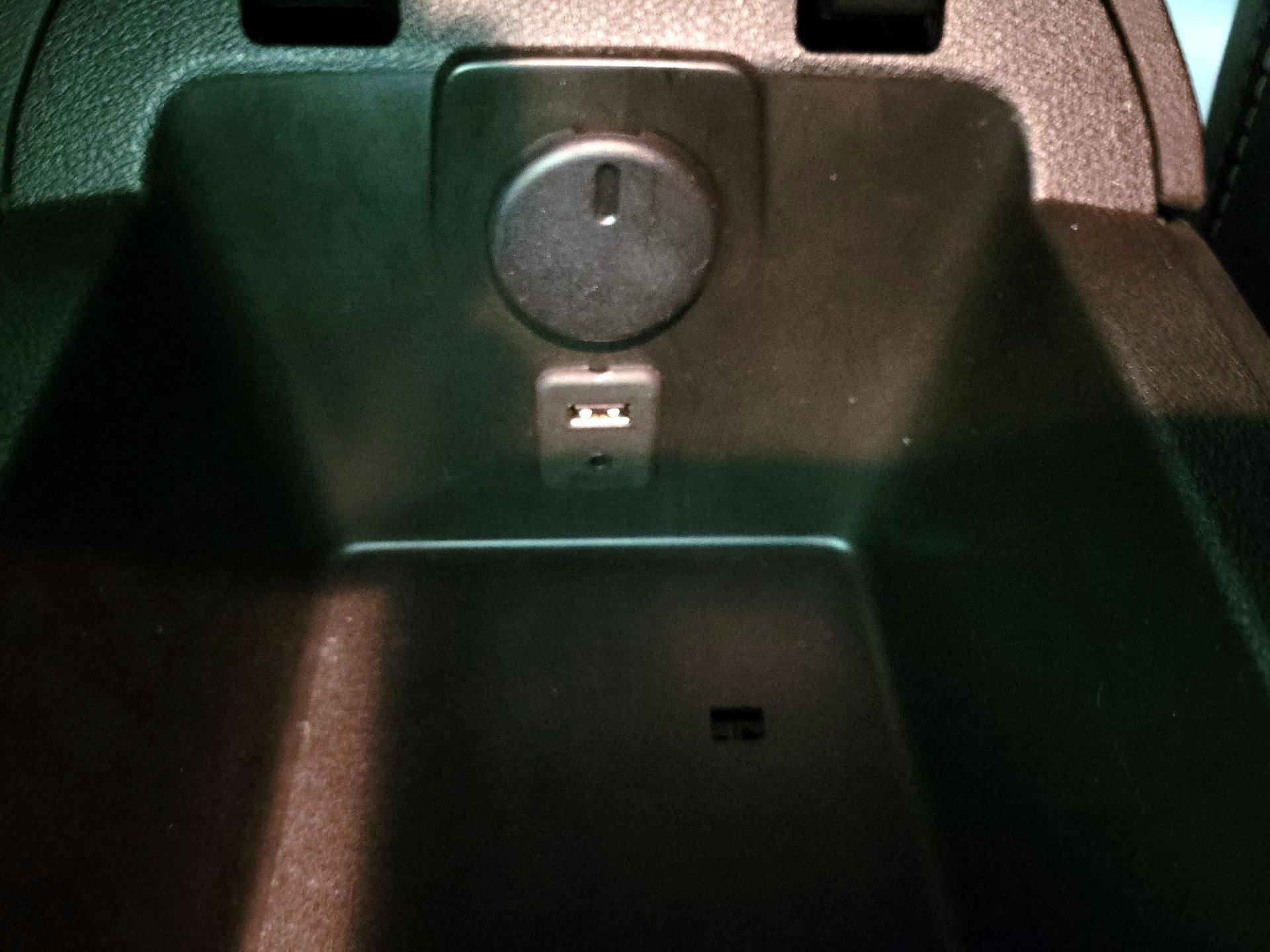 Thumbnail: 2014 Chevrolet Camaro - 19