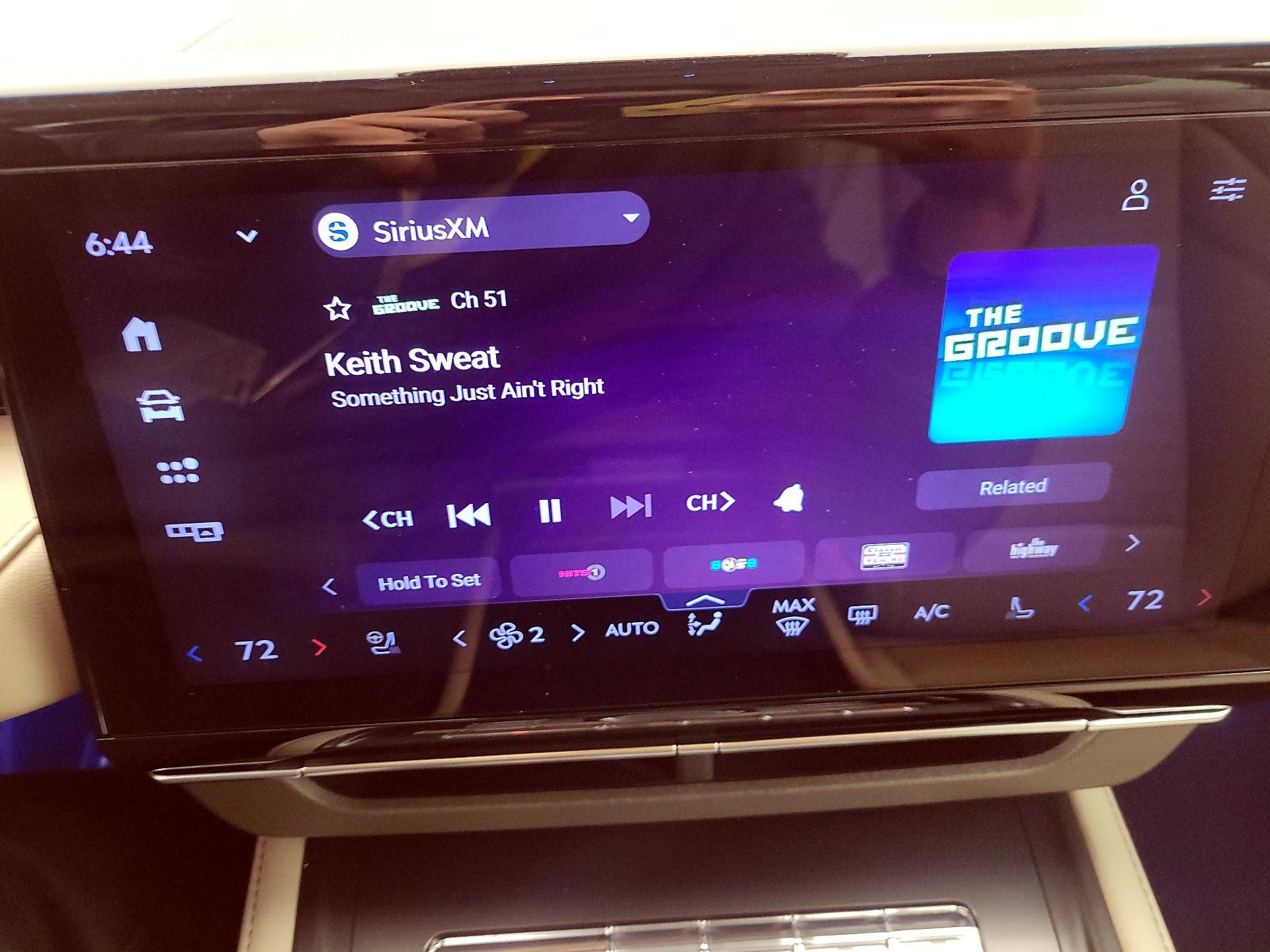 Thumbnail: 2024 Lincoln Nautilus - 16