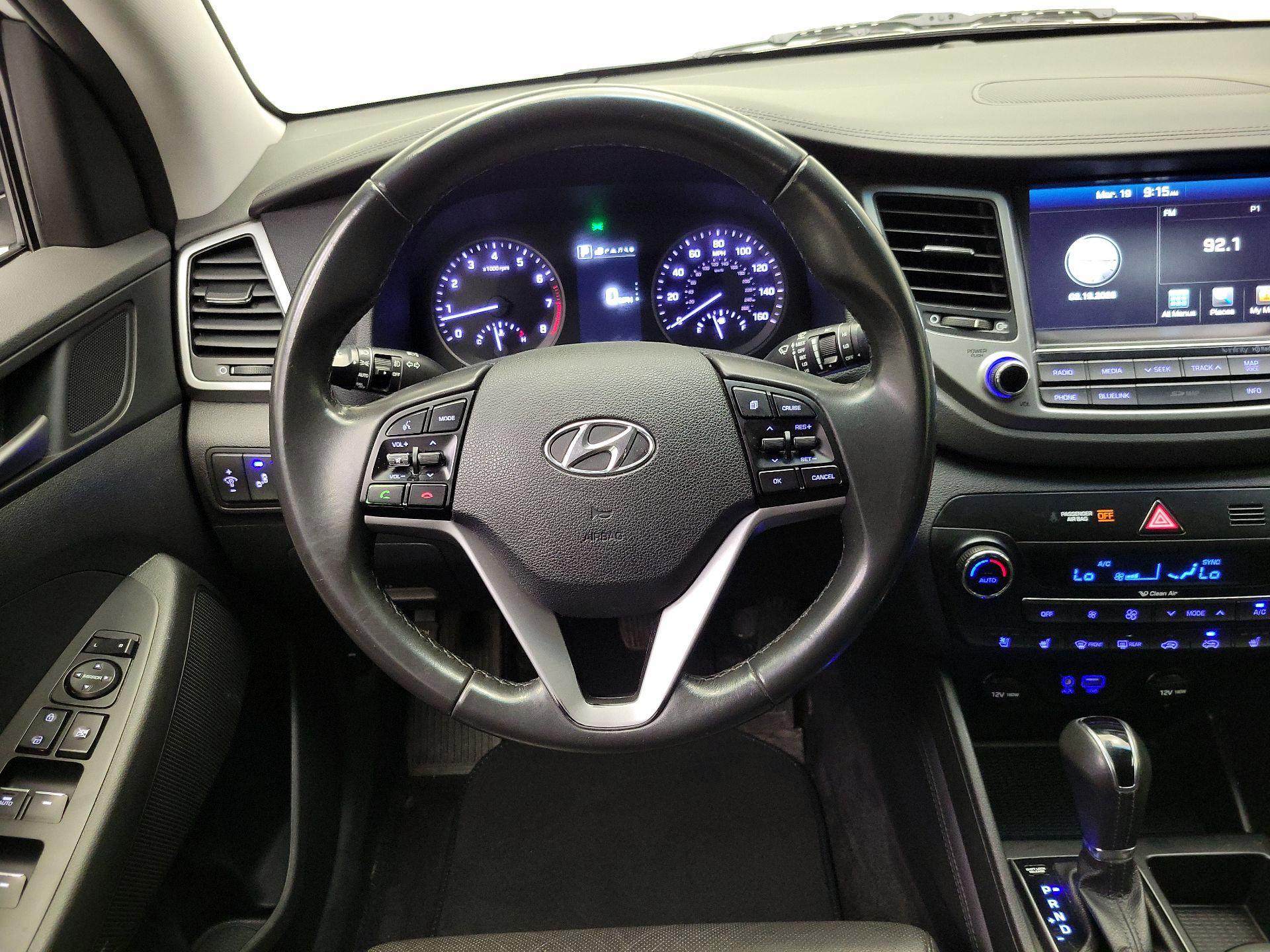 Thumbnail: 2017 Hyundai Tucson - 10