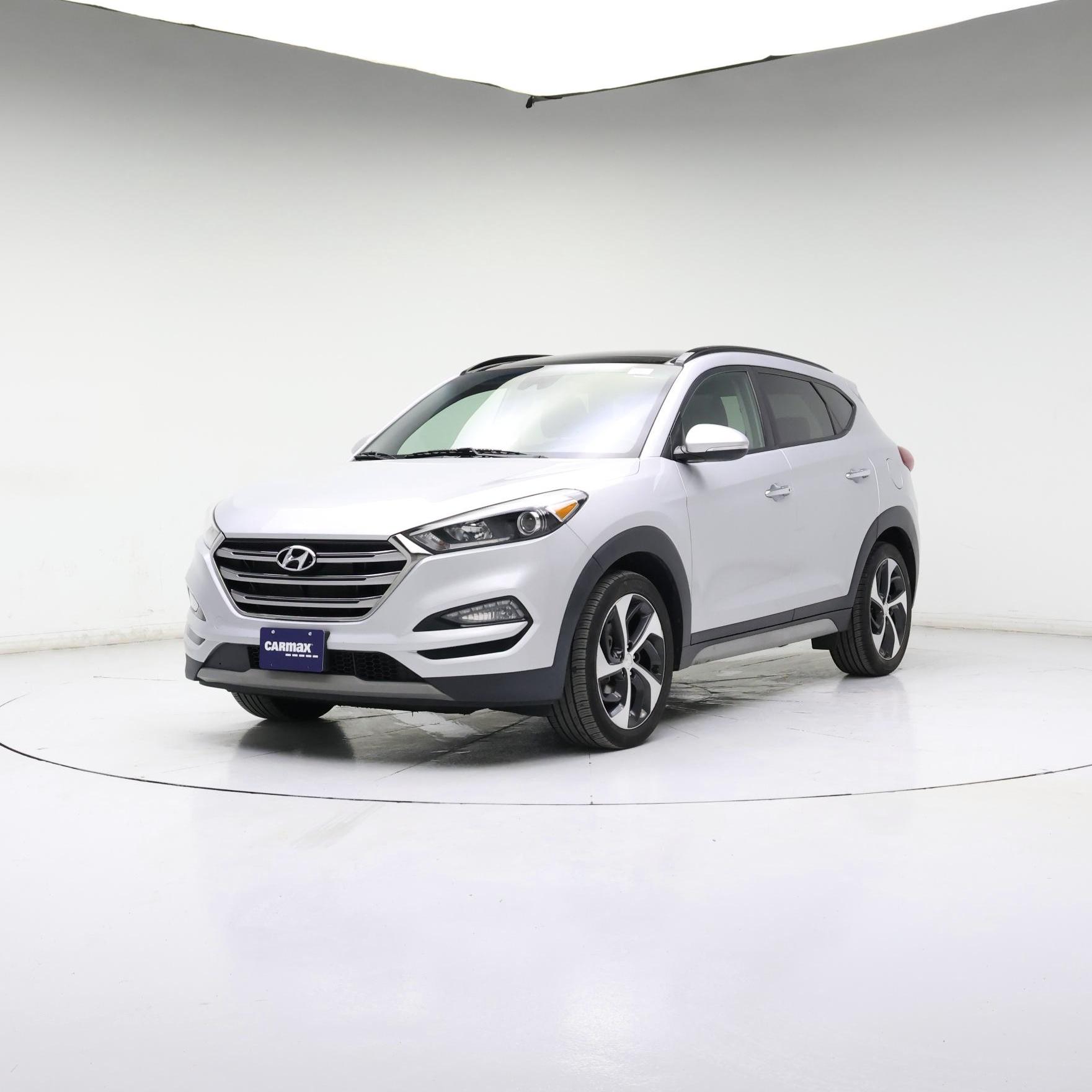 Thumbnail: 2017 Hyundai Tucson - 4
