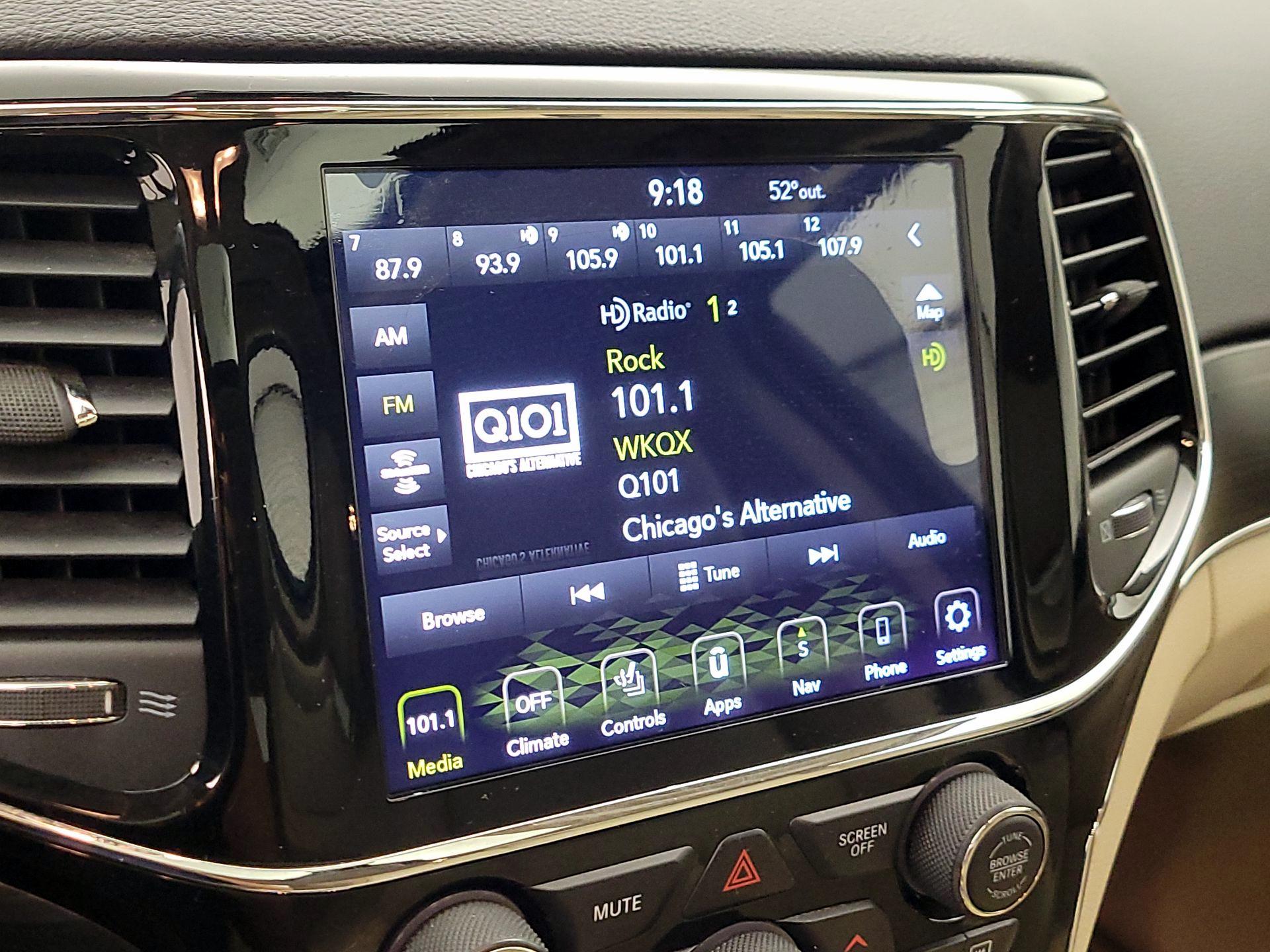 Thumbnail: 2019 Jeep Grand Cherokee - 16