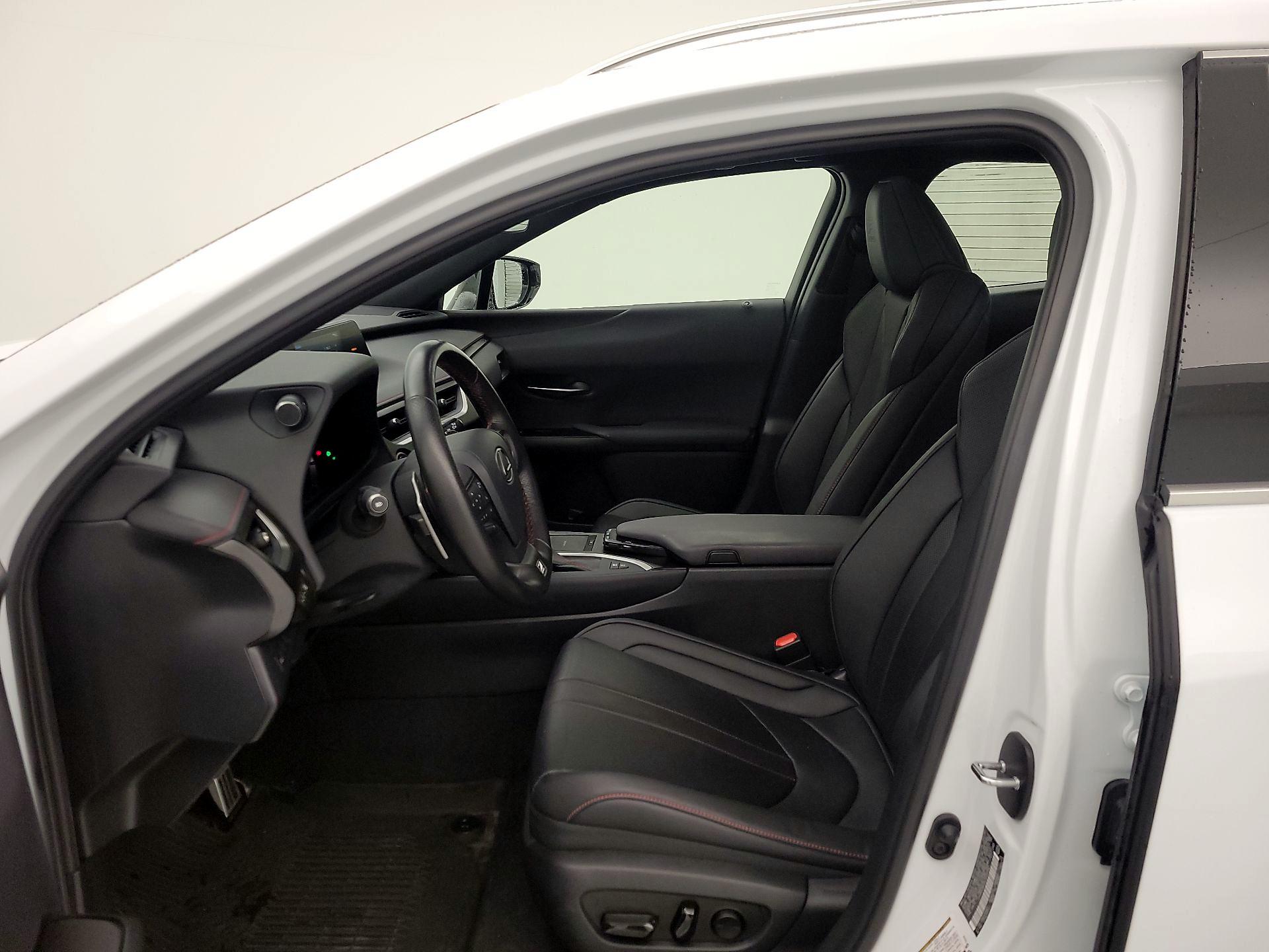 Thumbnail: 2020 Lexus UX - 11