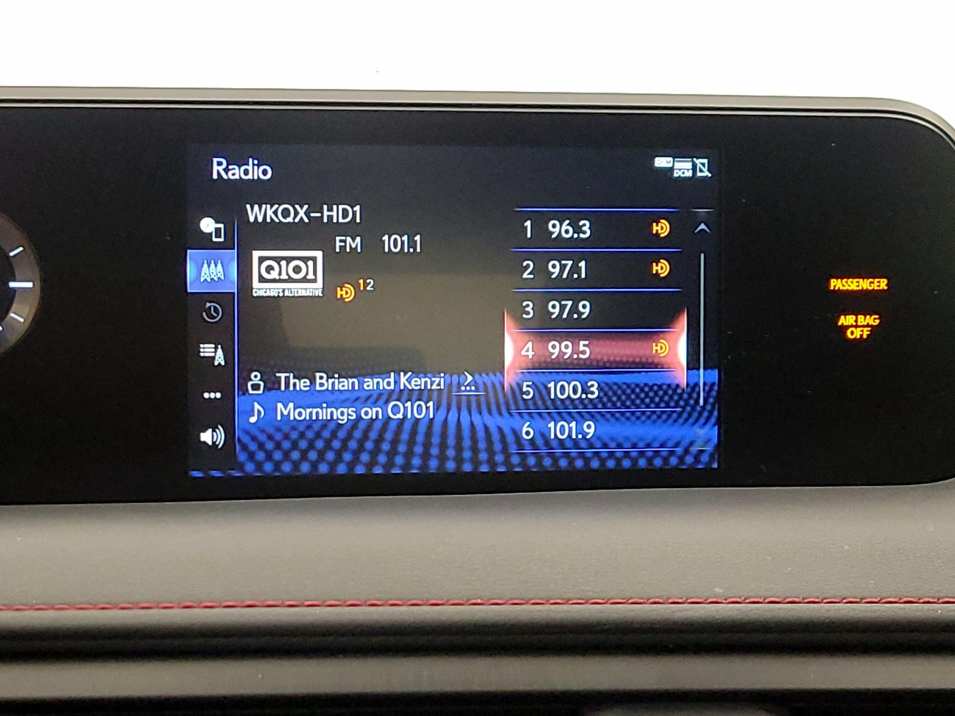 Thumbnail: 2020 Lexus UX - 15