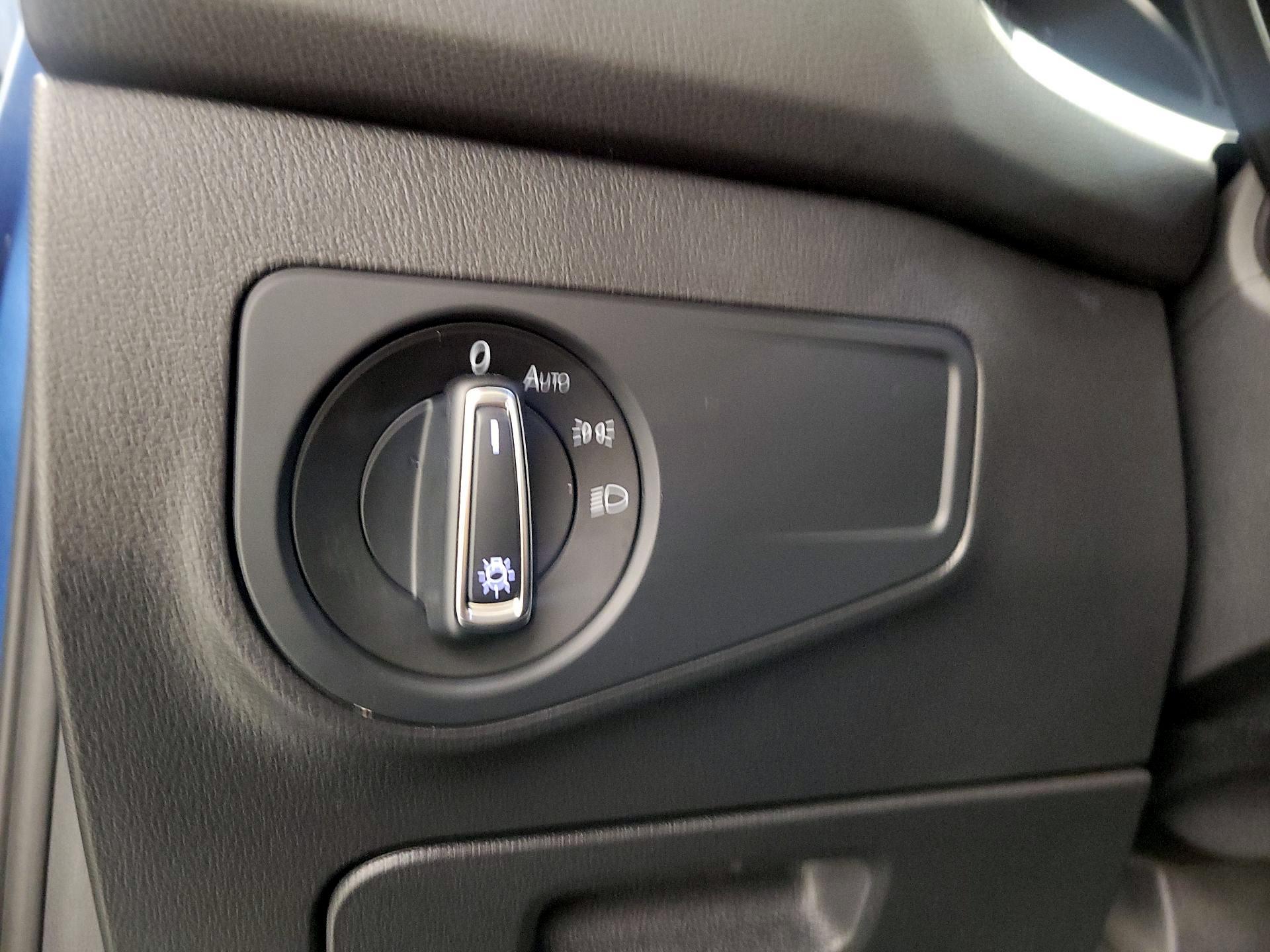 Thumbnail: 2019 Volkswagen Tiguan - 13