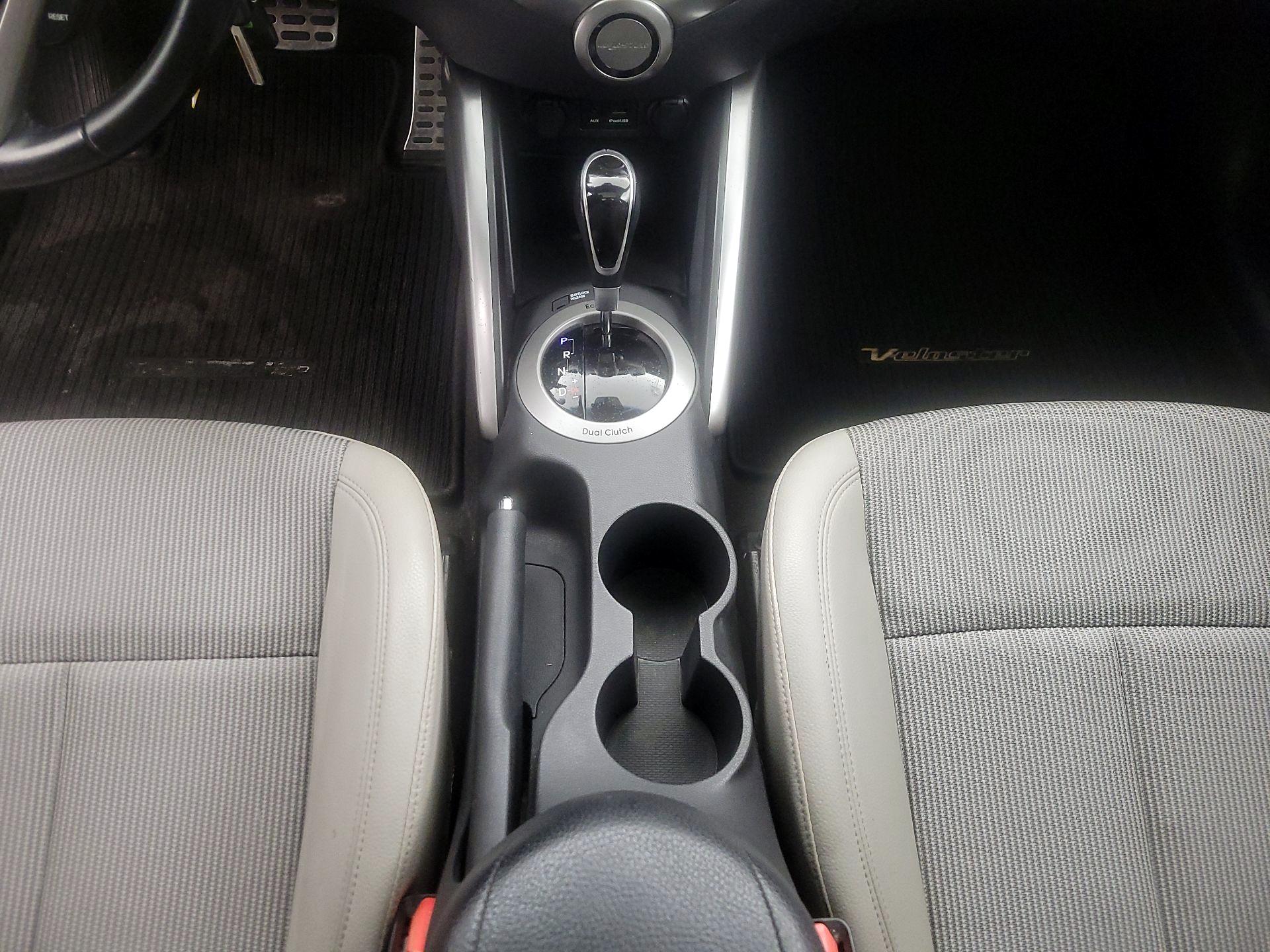 Thumbnail: 2014 Hyundai Veloster - 17