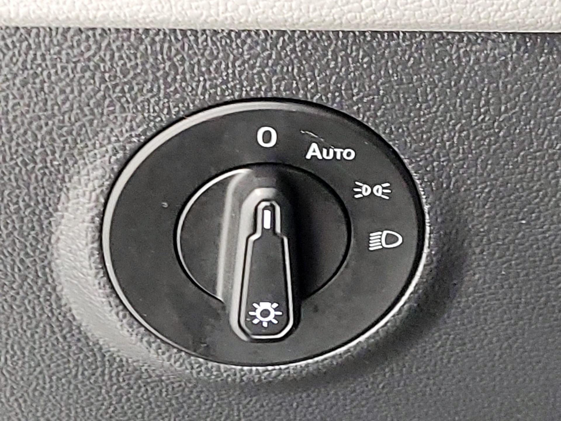 Thumbnail: 2024 Volkswagen Taos - 13