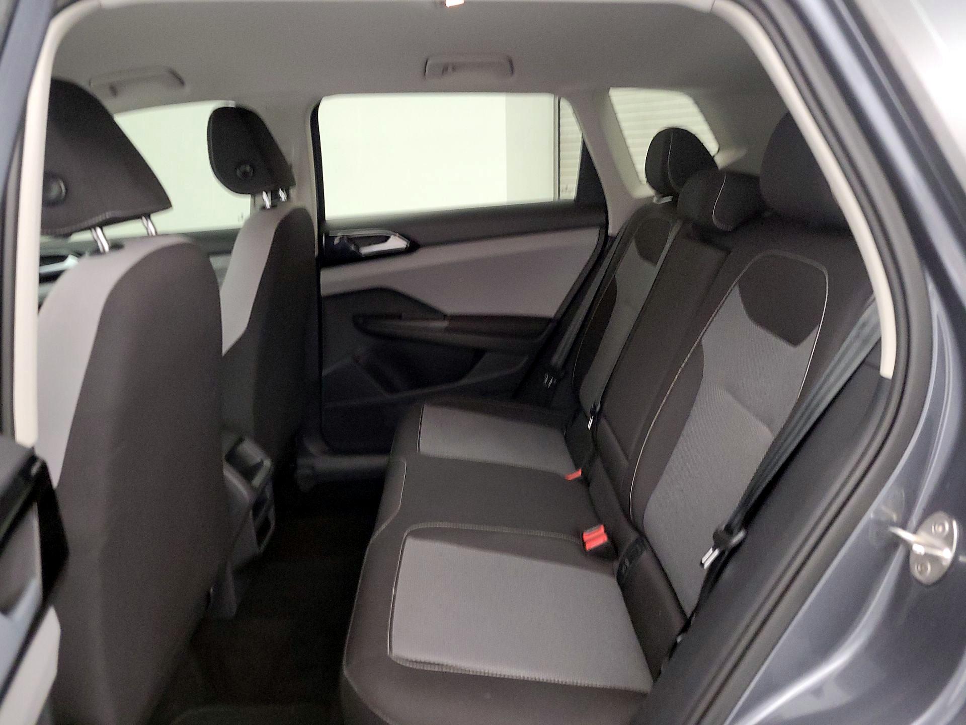 Thumbnail: 2024 Volkswagen Taos - 18