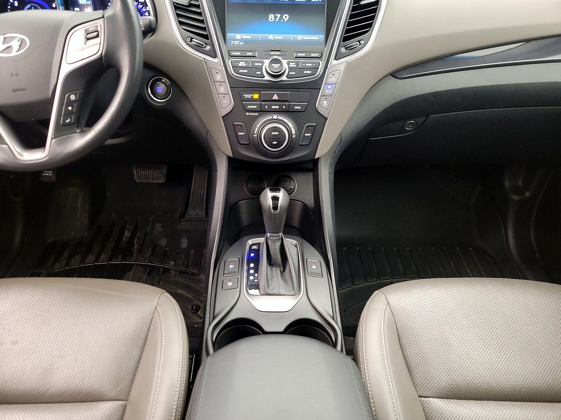 Thumbnail: 2016 Hyundai Santa Fe - 17