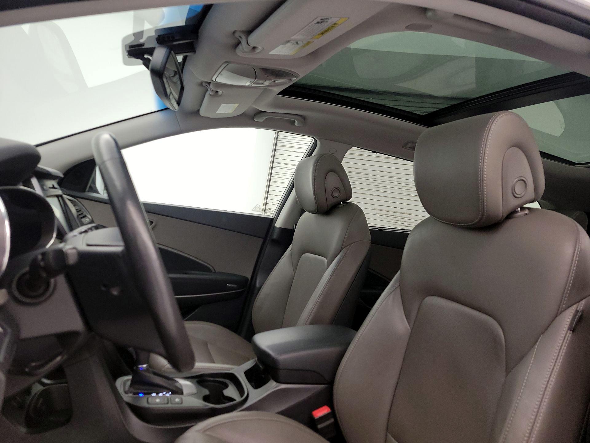 Thumbnail: 2016 Hyundai Santa Fe - 19