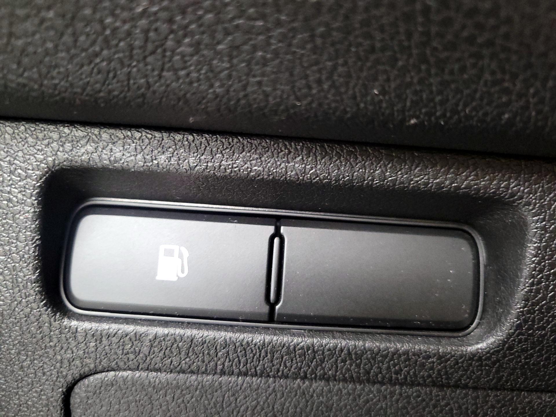 Thumbnail: 2017 Kia Sorento - 13