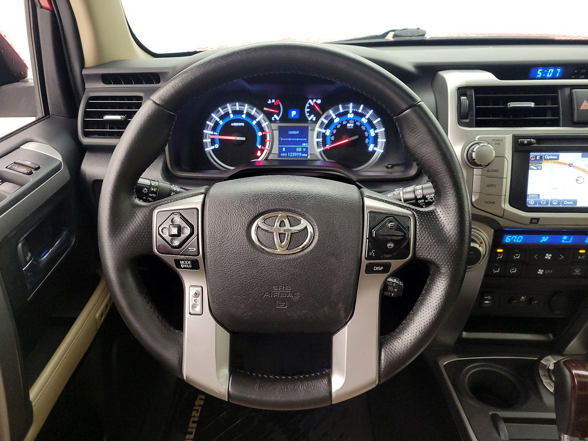 Thumbnail: 2015 Toyota 4Runner - 10