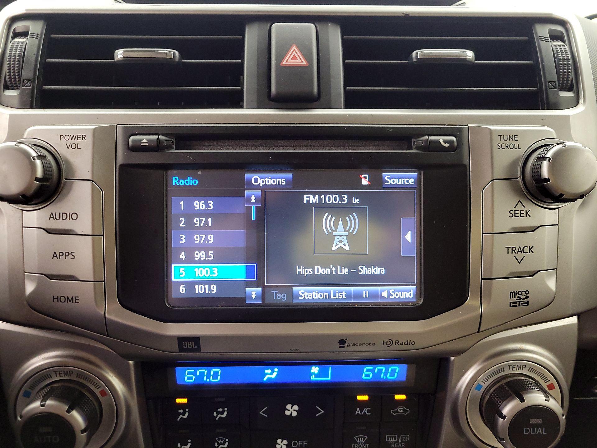 Thumbnail: 2015 Toyota 4Runner - 16