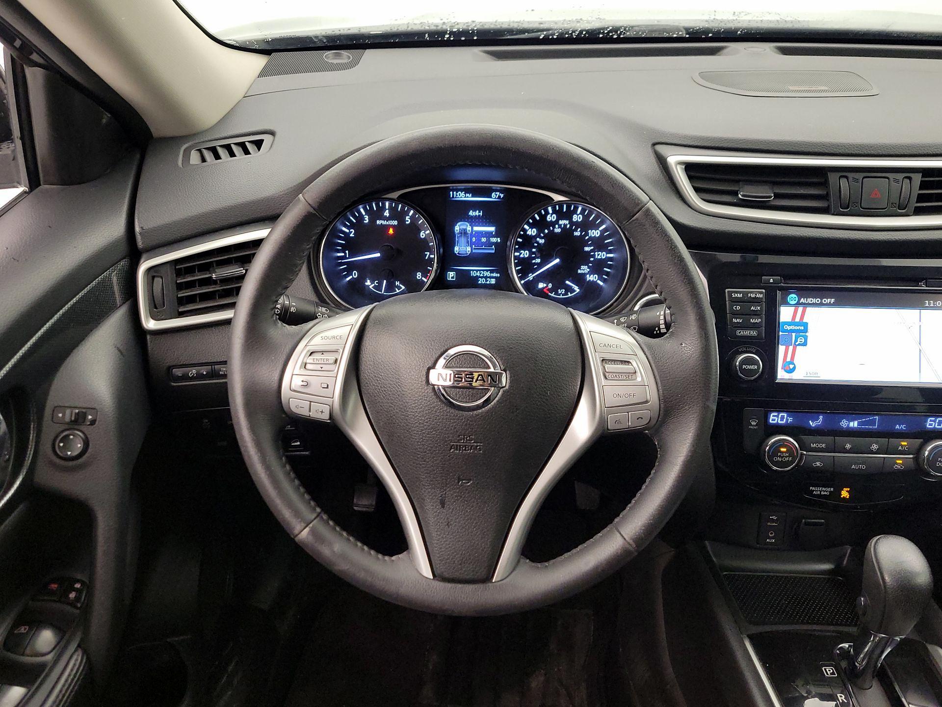 Thumbnail: 2015 Nissan Rogue - 10