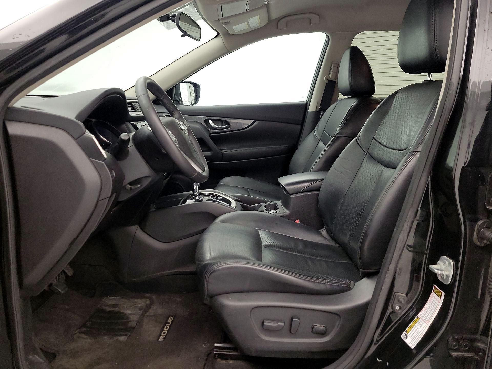 Thumbnail: 2015 Nissan Rogue - 11