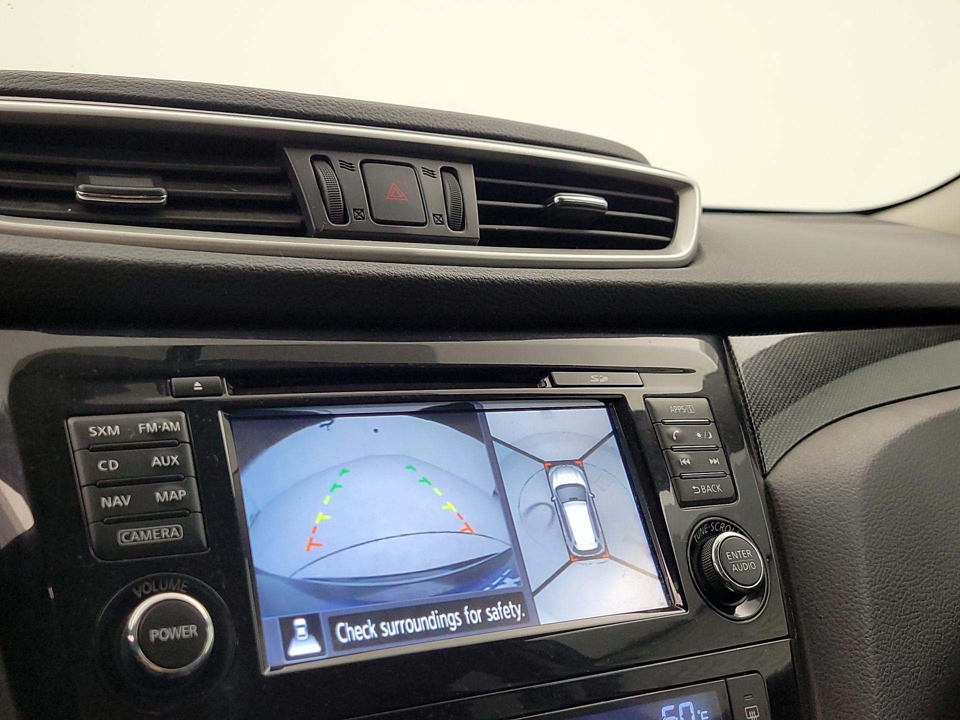 Thumbnail: 2015 Nissan Rogue - 15