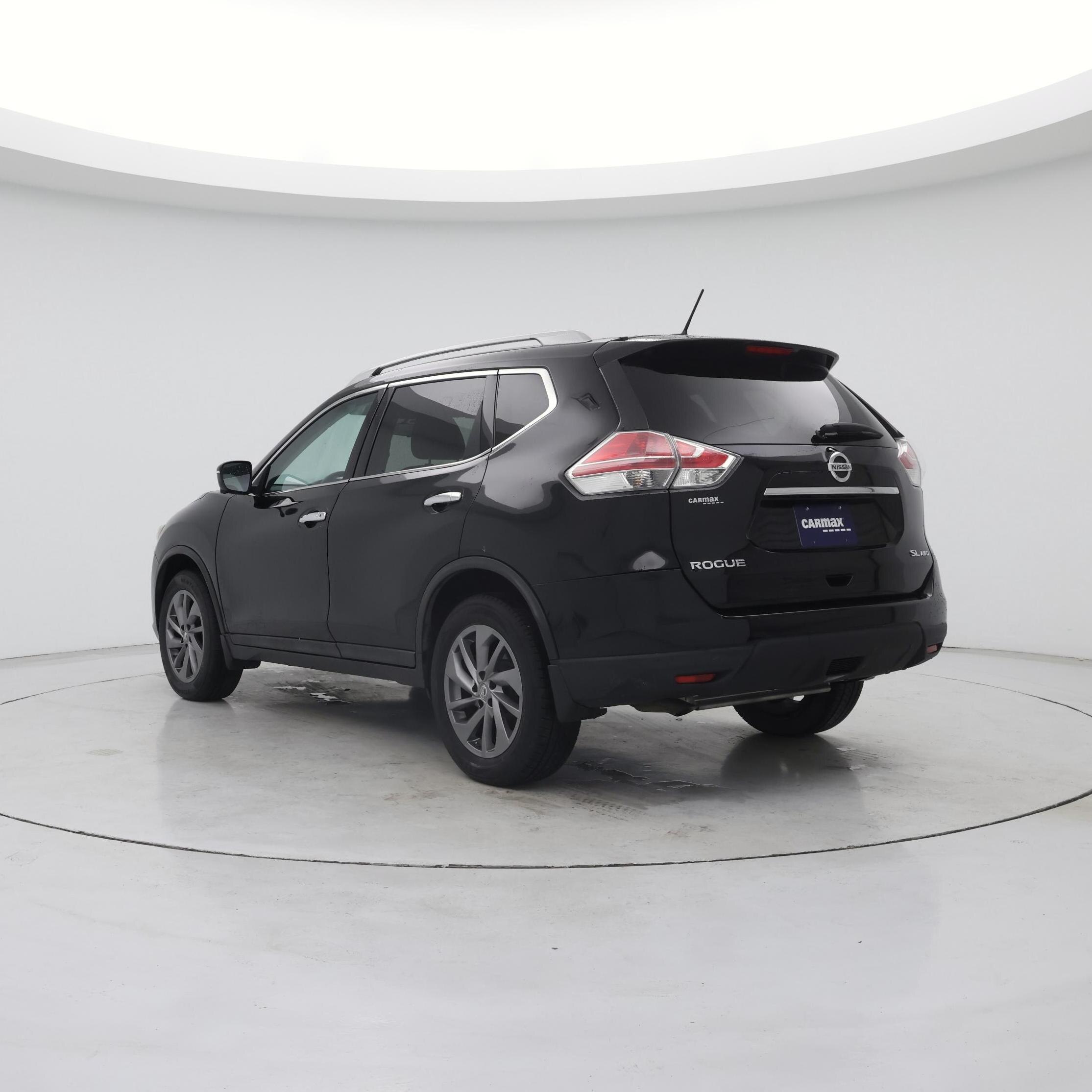 Thumbnail: 2015 Nissan Rogue - 2