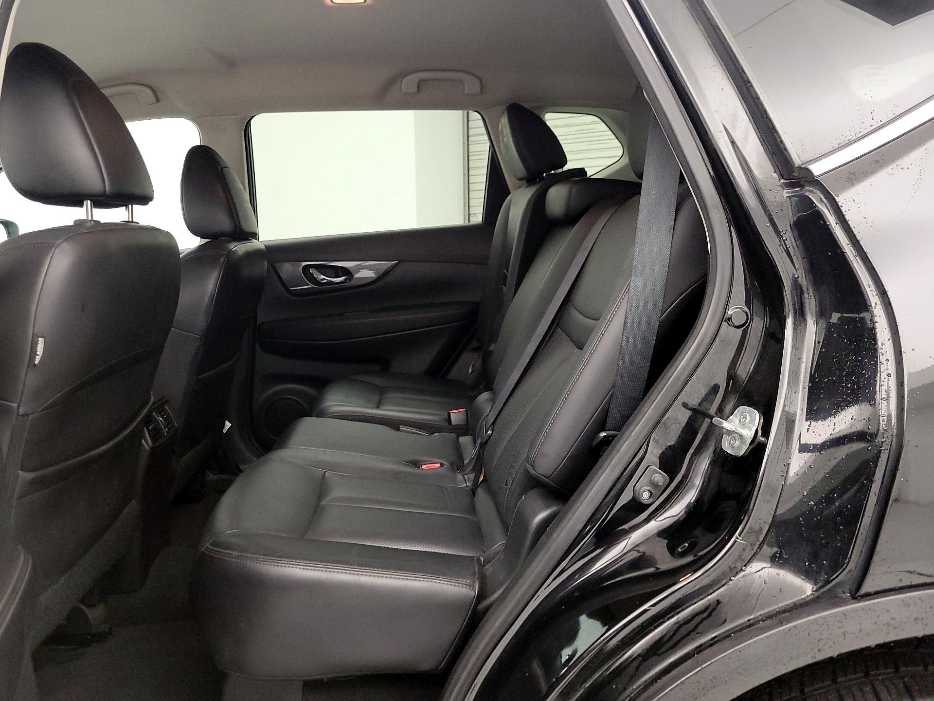 Thumbnail: 2015 Nissan Rogue - 20