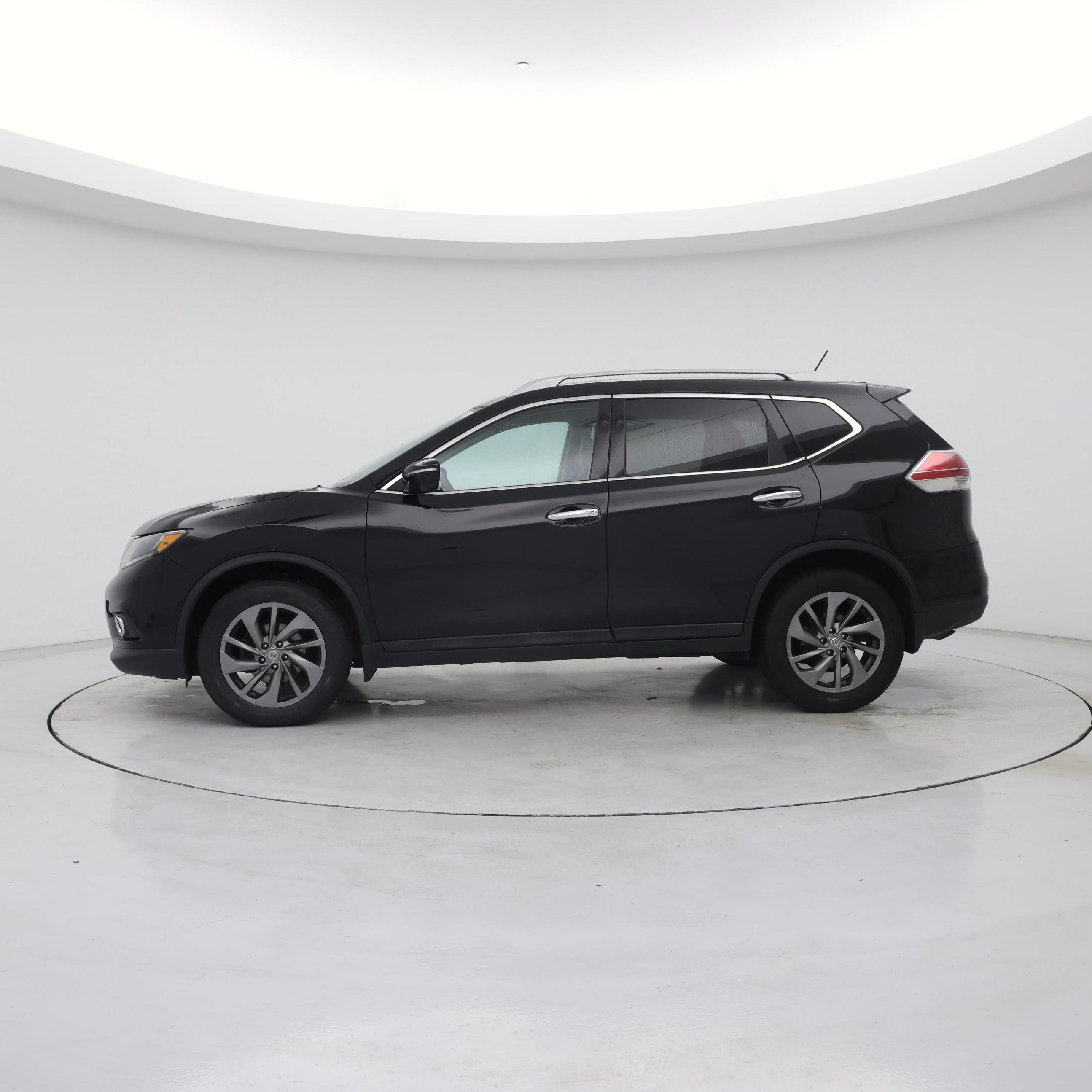 Thumbnail: 2015 Nissan Rogue - 3