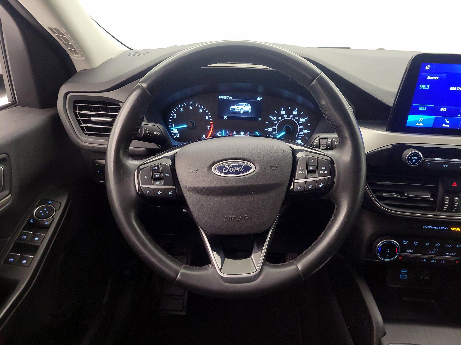 Thumbnail: 2022 Ford Escape - 10