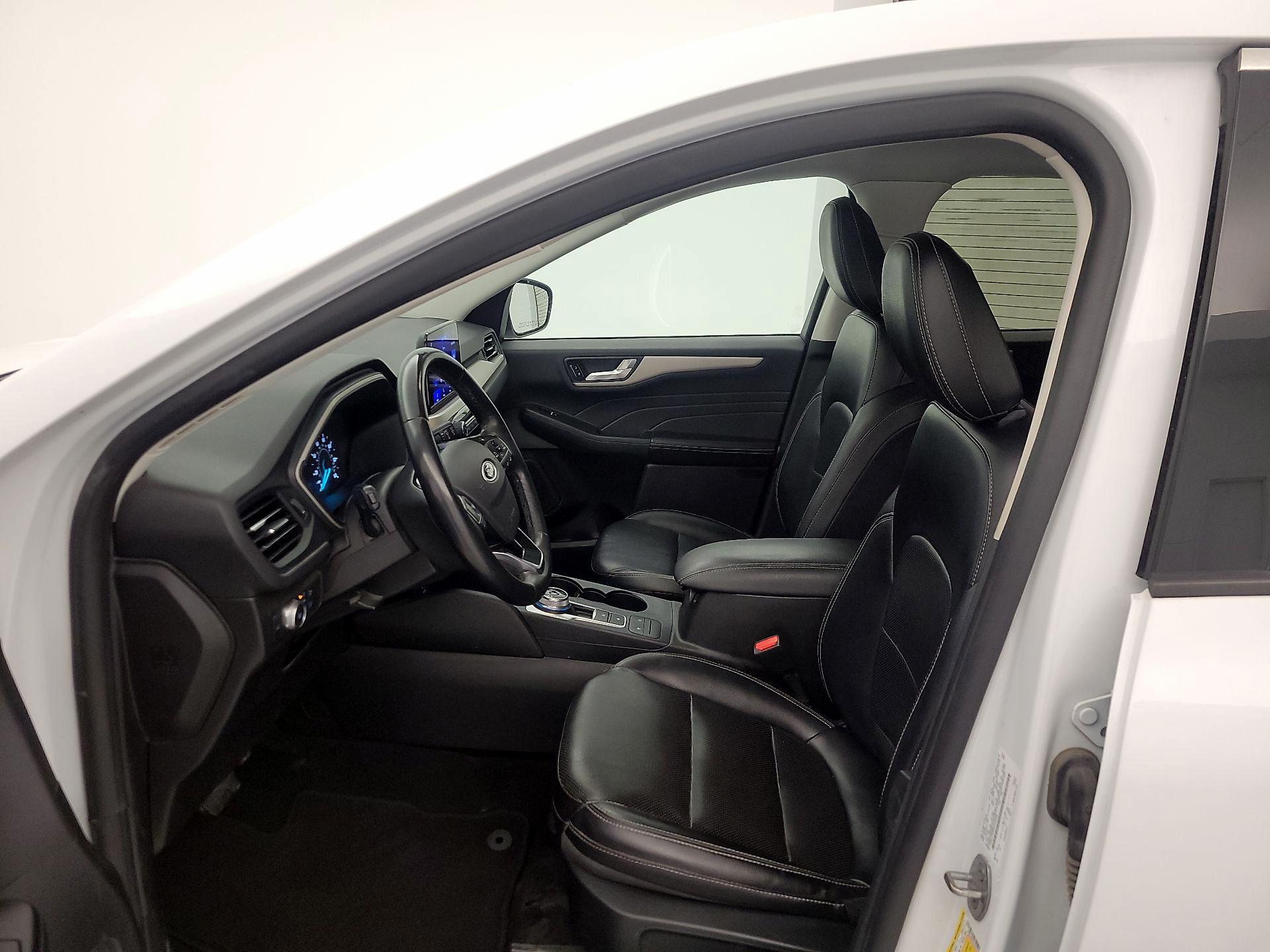 Thumbnail: 2022 Ford Escape - 11