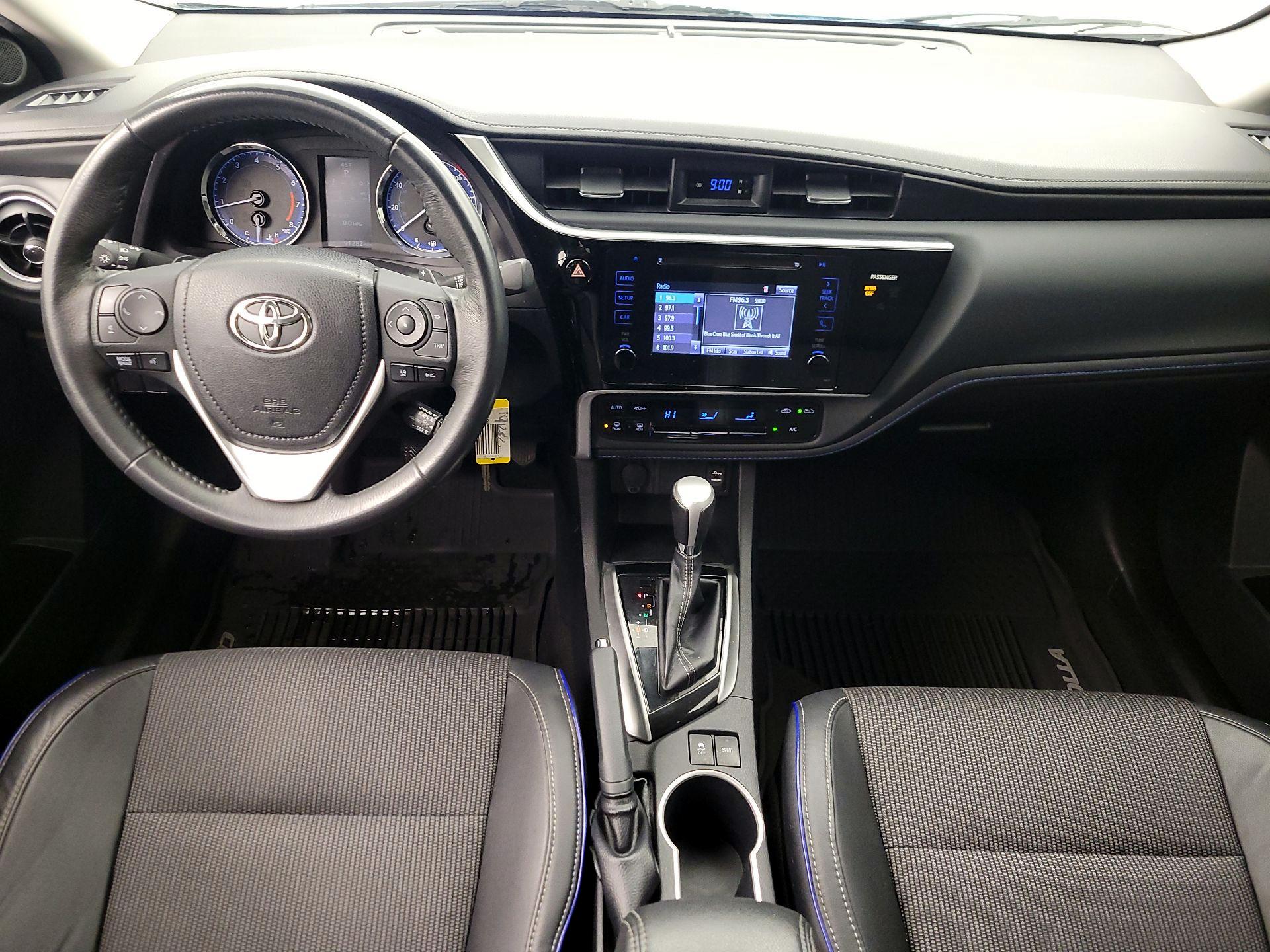 Thumbnail: 2017 Toyota Corolla - 9