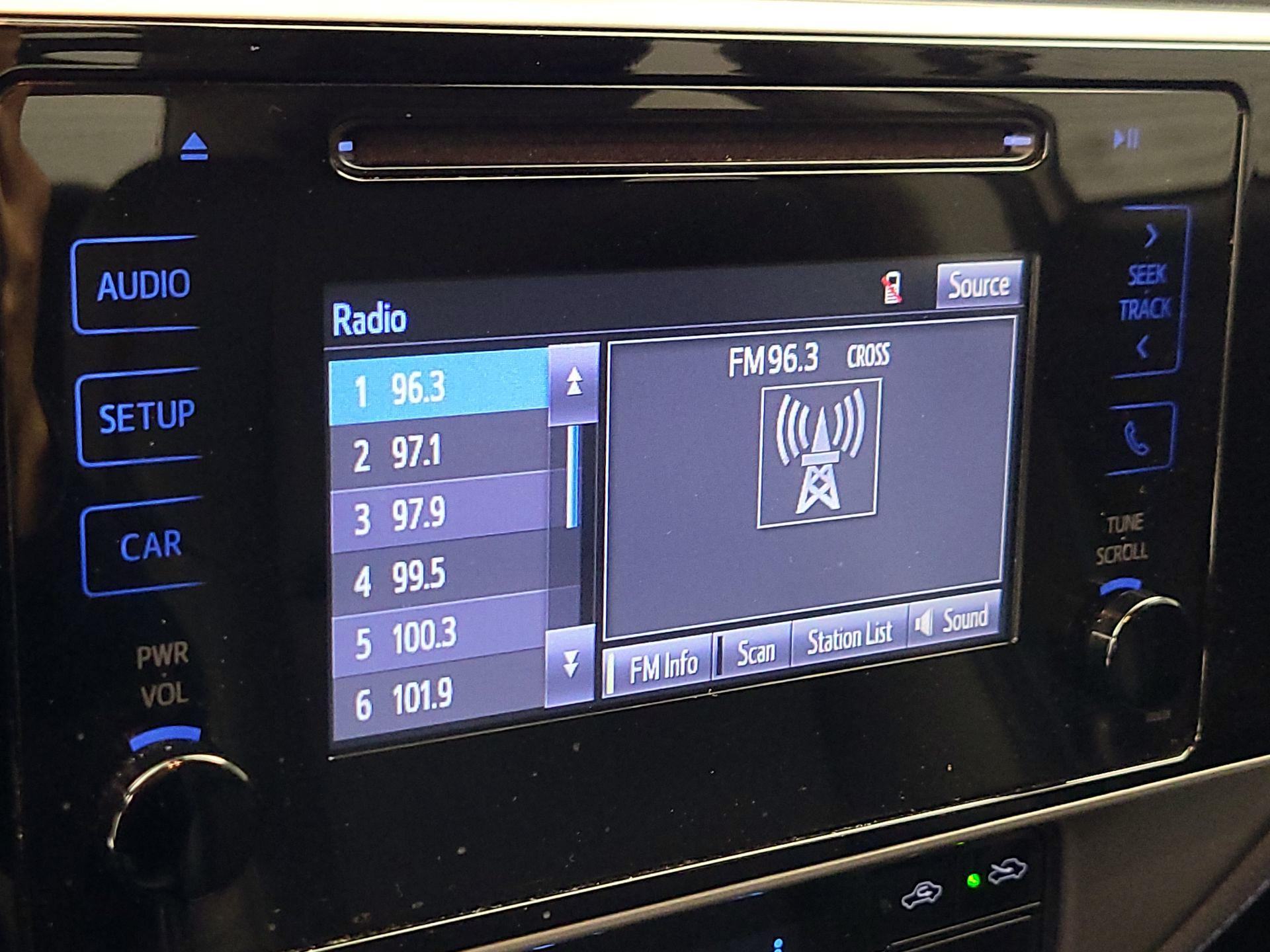 Thumbnail: 2017 Toyota Corolla - 15