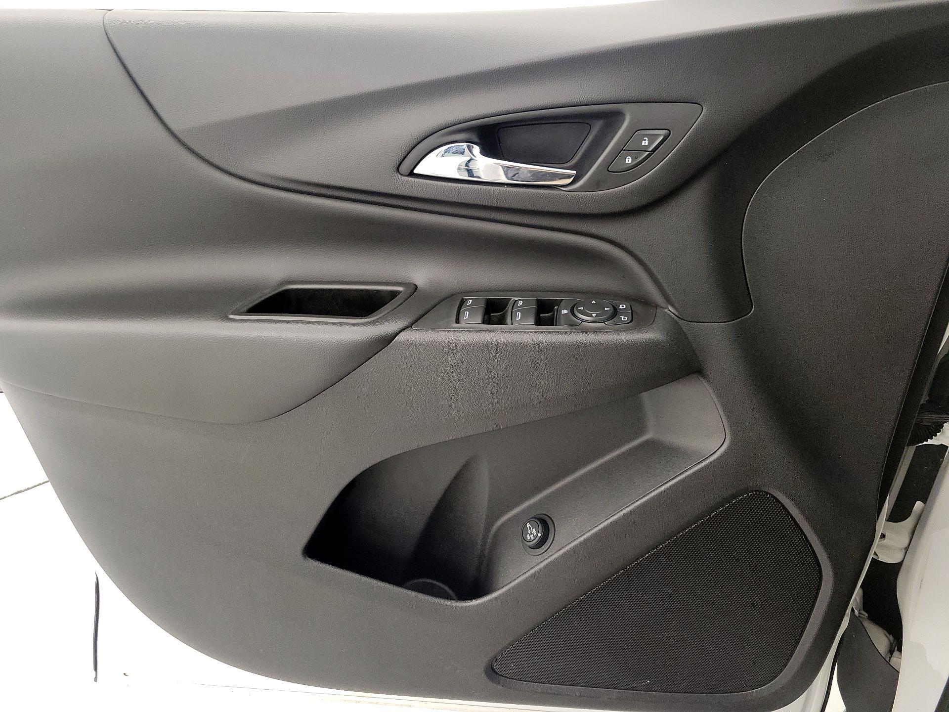 Thumbnail: 2021 Chevrolet Equinox - 12