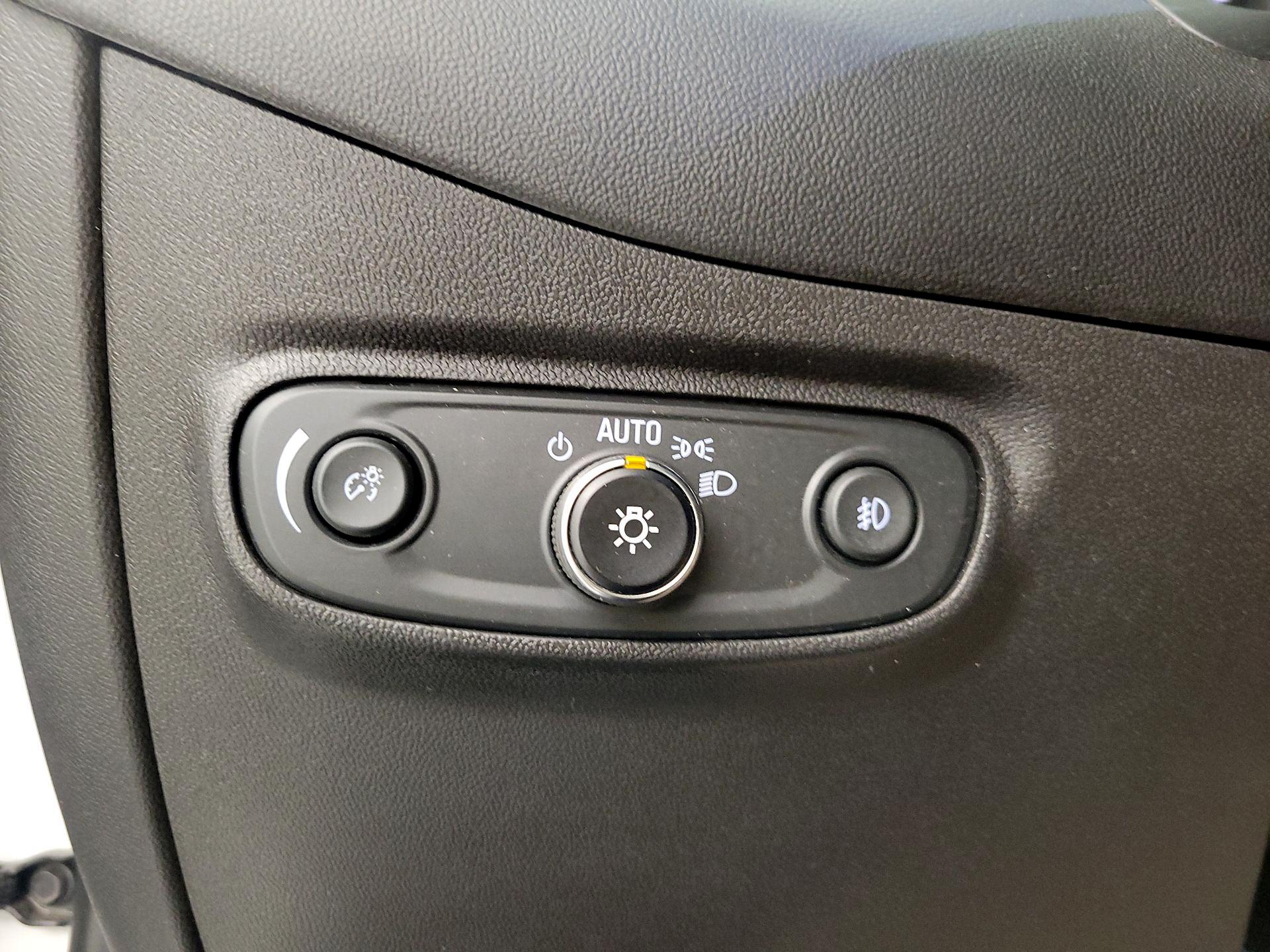 Thumbnail: 2021 Chevrolet Equinox - 13