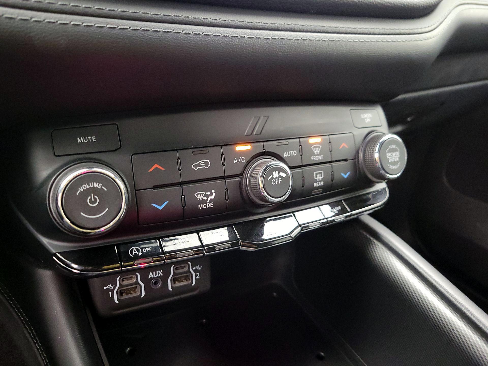 Thumbnail: 2021 Dodge Durango - 16