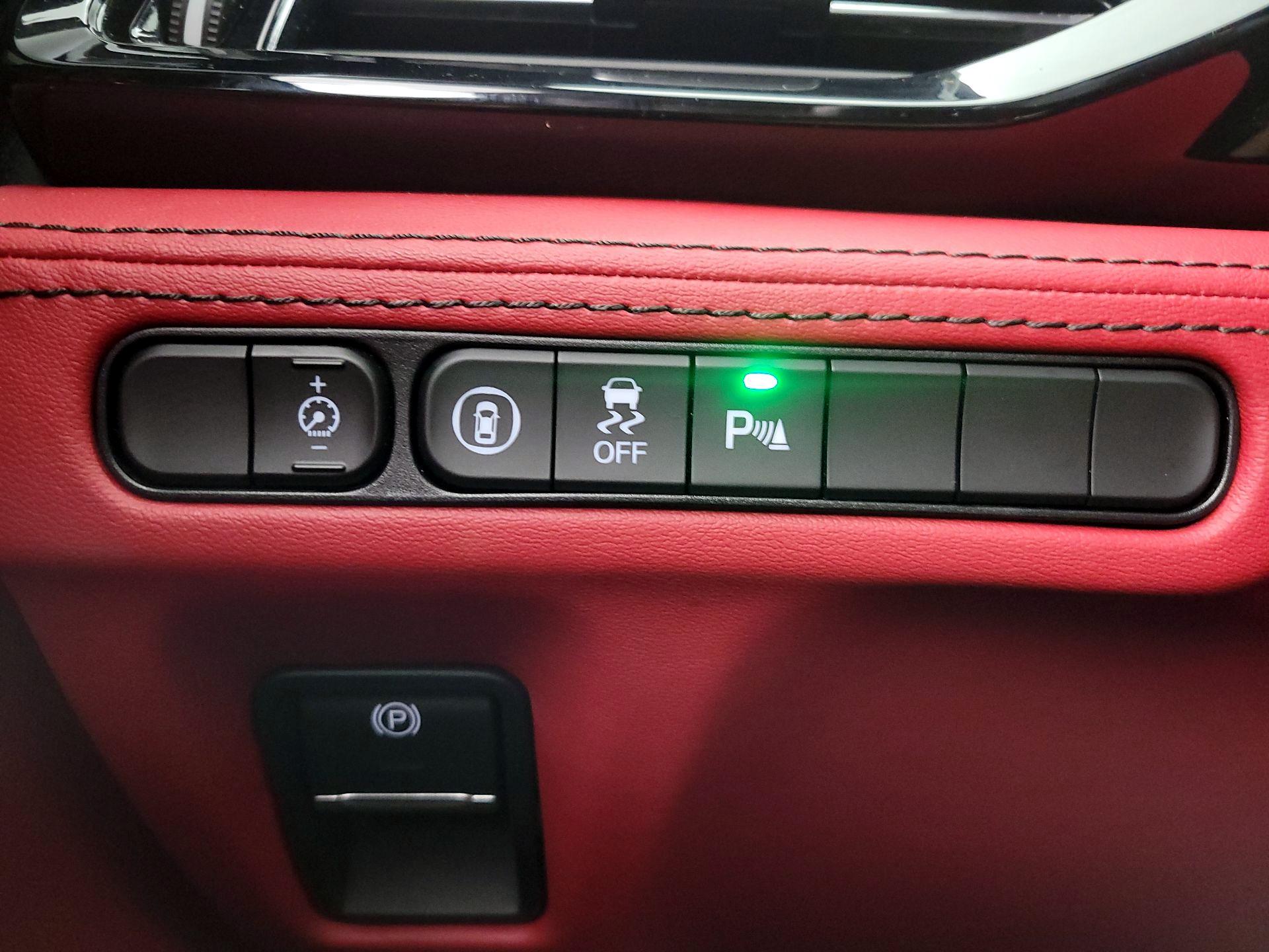 Thumbnail: 2022 Acura MDX - 13