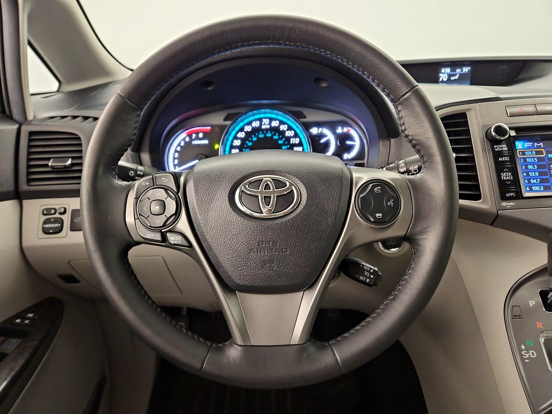 Thumbnail: 2014 Toyota Venza - 10