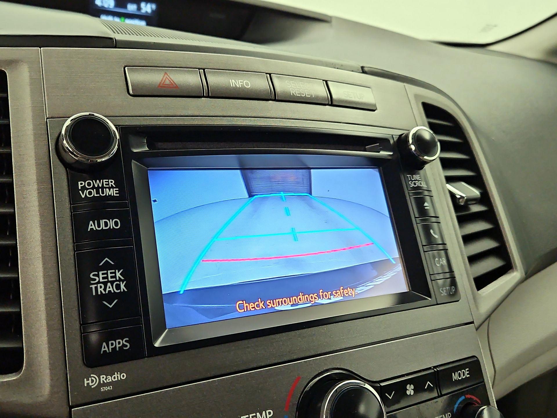 Thumbnail: 2014 Toyota Venza - 14
