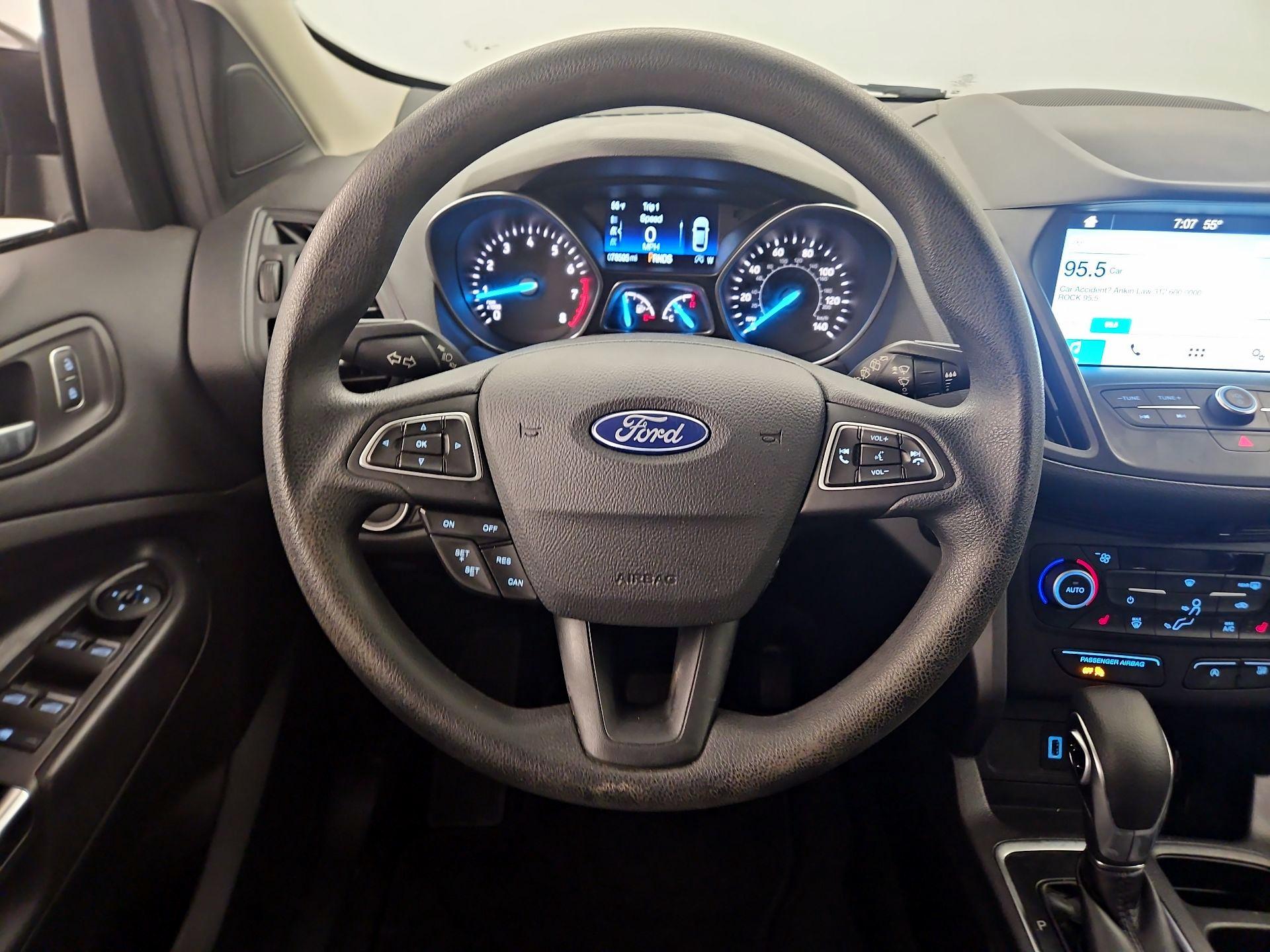 Thumbnail: 2019 Ford Escape - 10