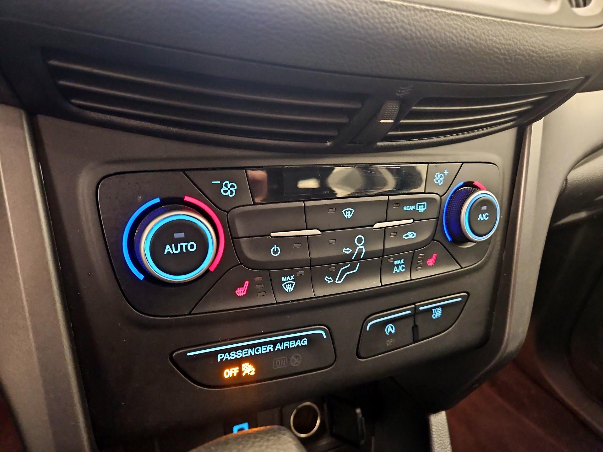 Thumbnail: 2019 Ford Escape - 16