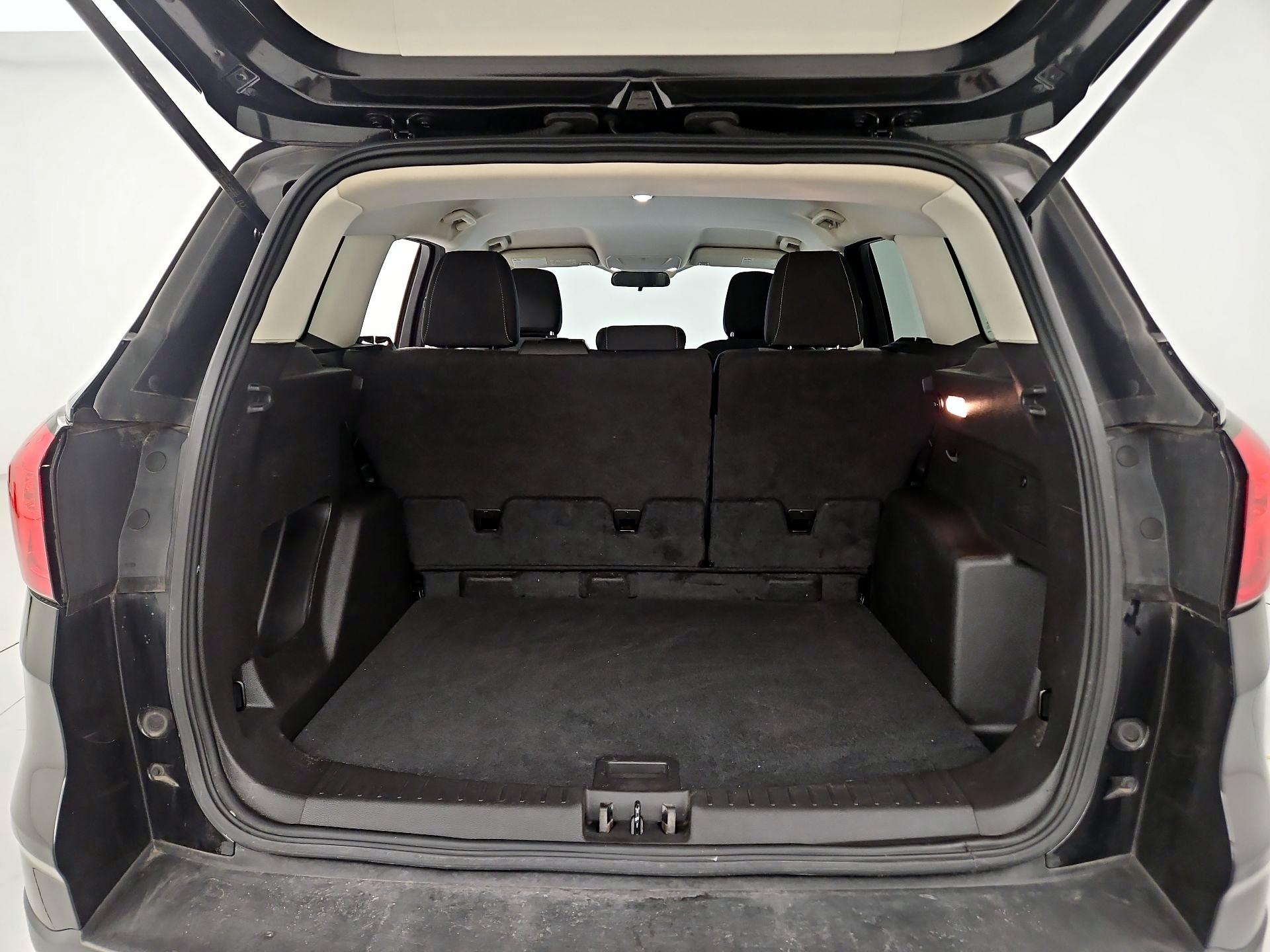 Thumbnail: 2019 Ford Escape - 20