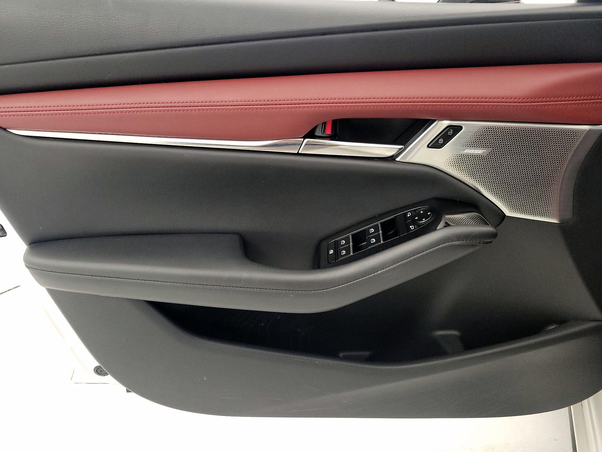 Thumbnail: 2022 Mazda Mazda3 - 12