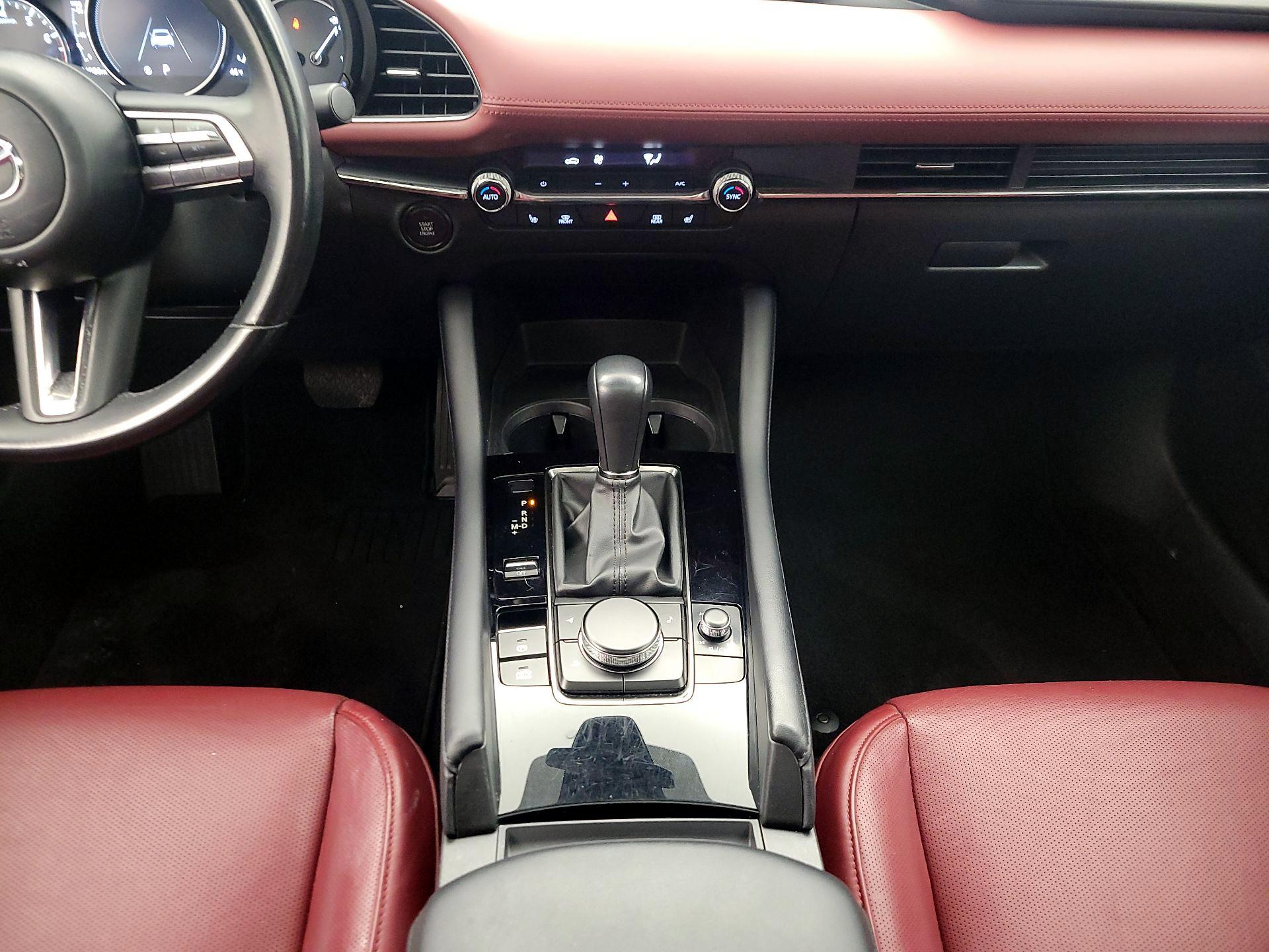 Thumbnail: 2022 Mazda Mazda3 - 17