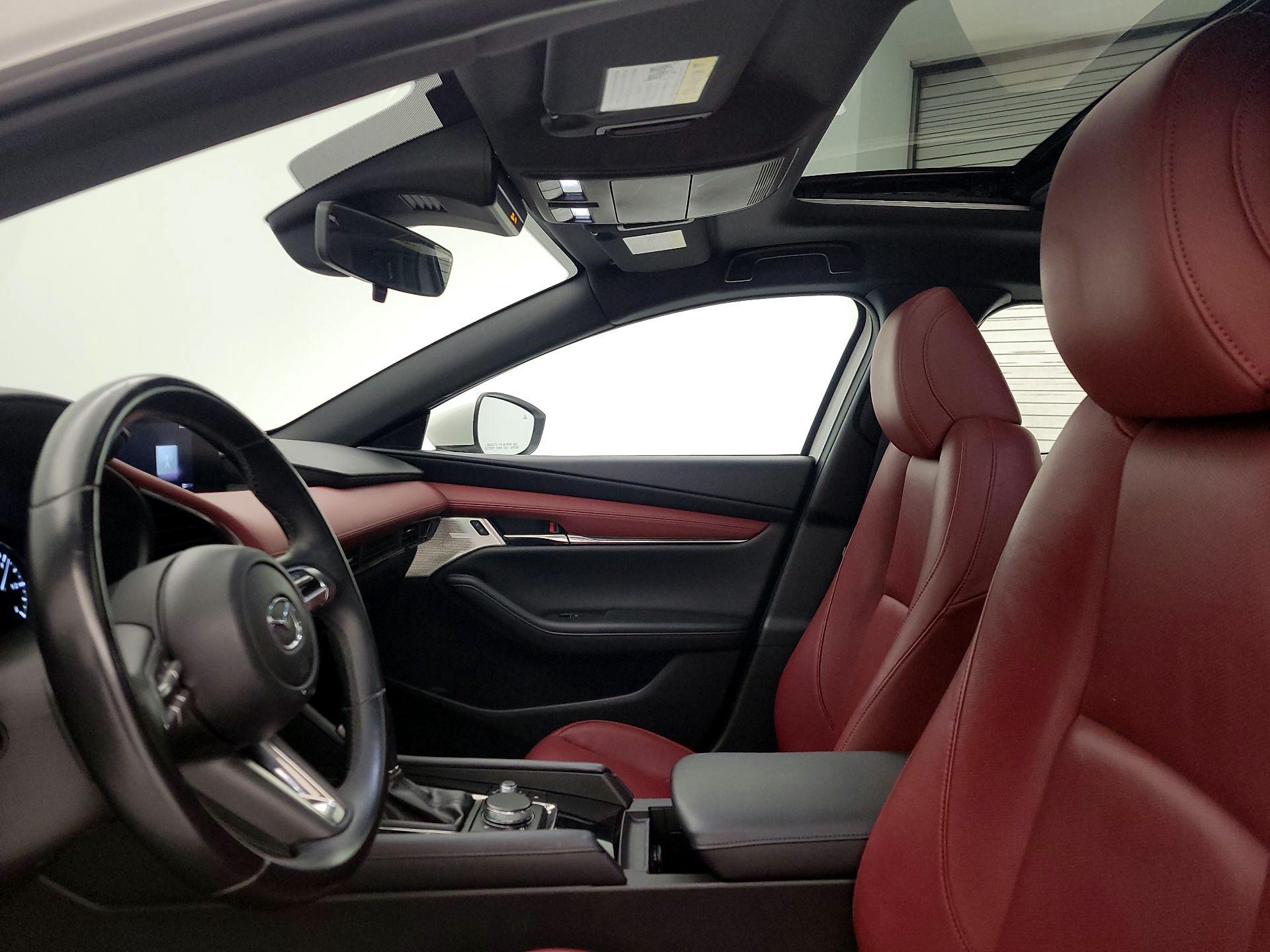 Thumbnail: 2022 Mazda Mazda3 - 19